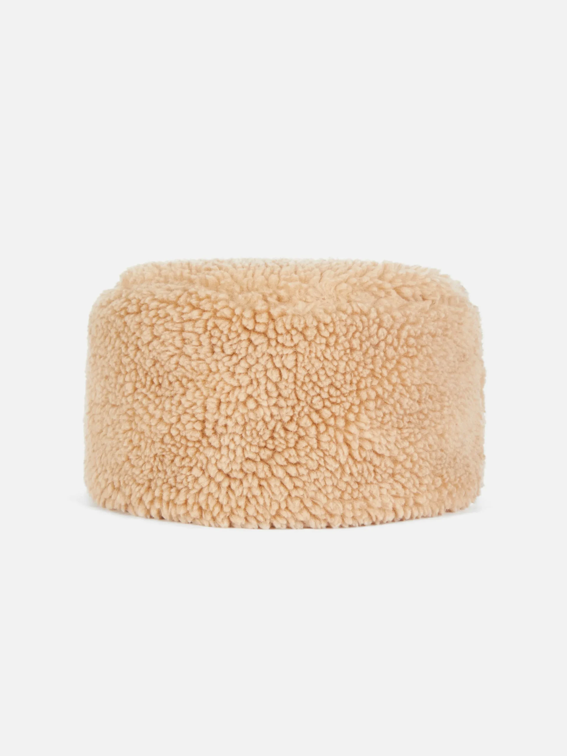 chapeau_bibi_effet_mouton_0.webp Chapeau Bibi Effet Mouton Retourné Rita Ora