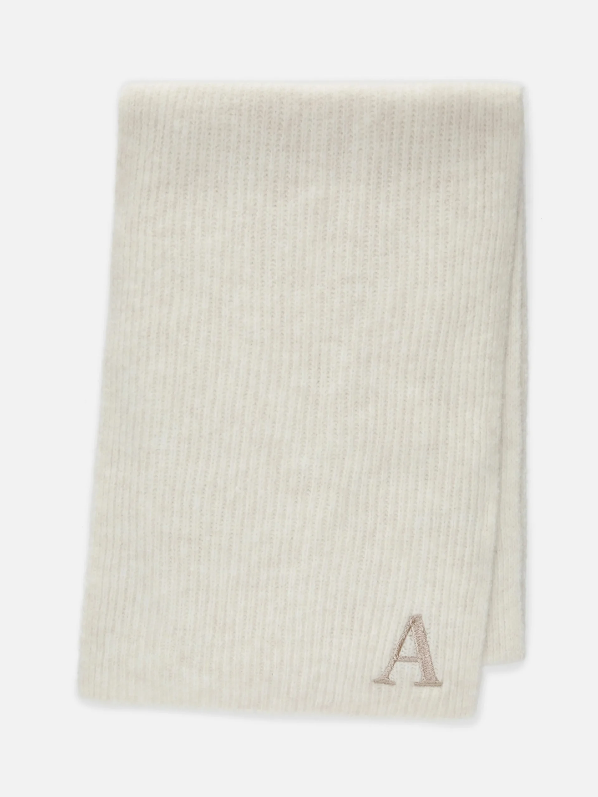 charpe_en_maille_ctele__i_0.webp Écharpe En Maille Côtelée à Initiale Brodée