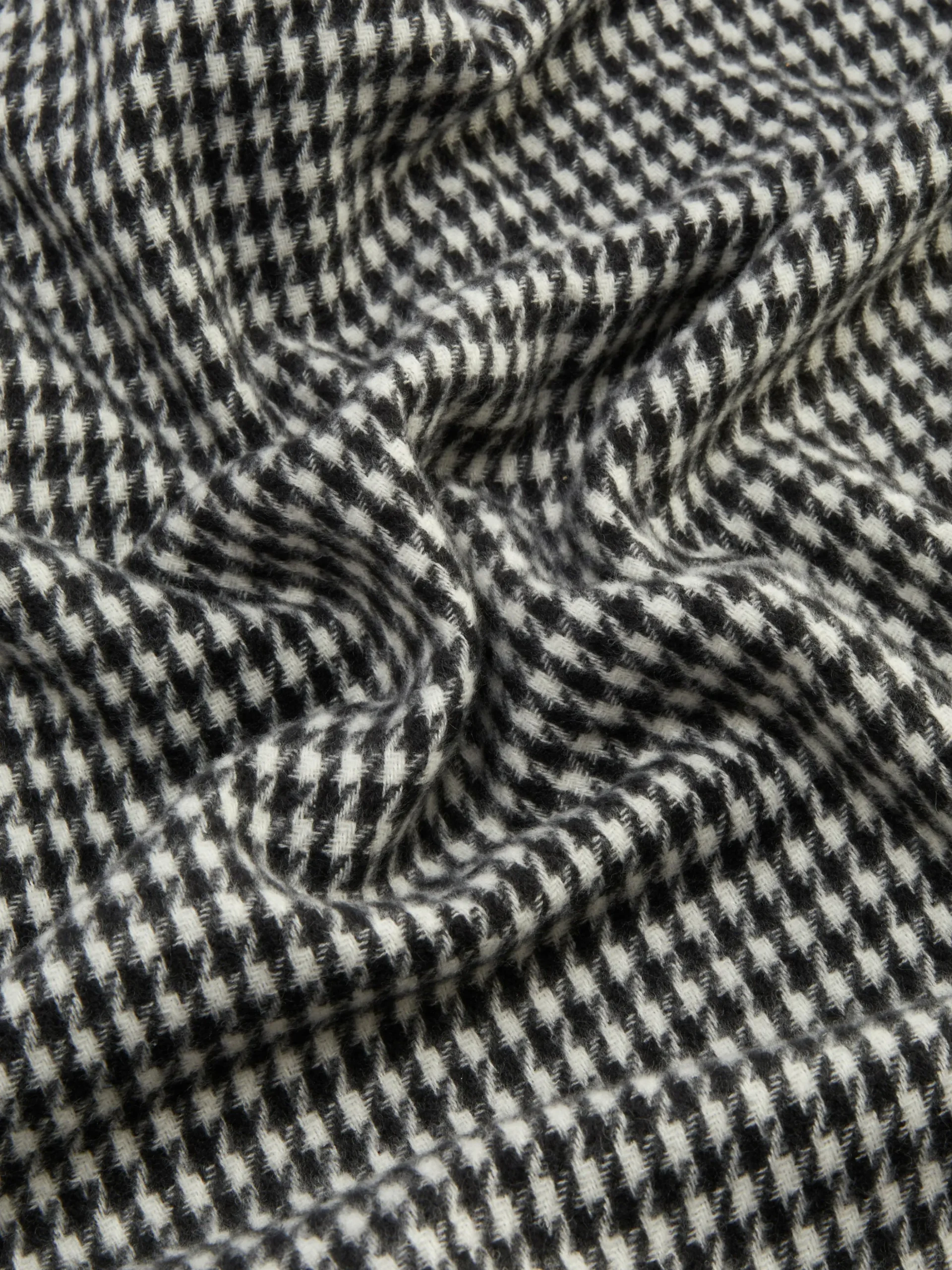 charpe_longue__motifs_1.webp Écharpe Longue à Motifs