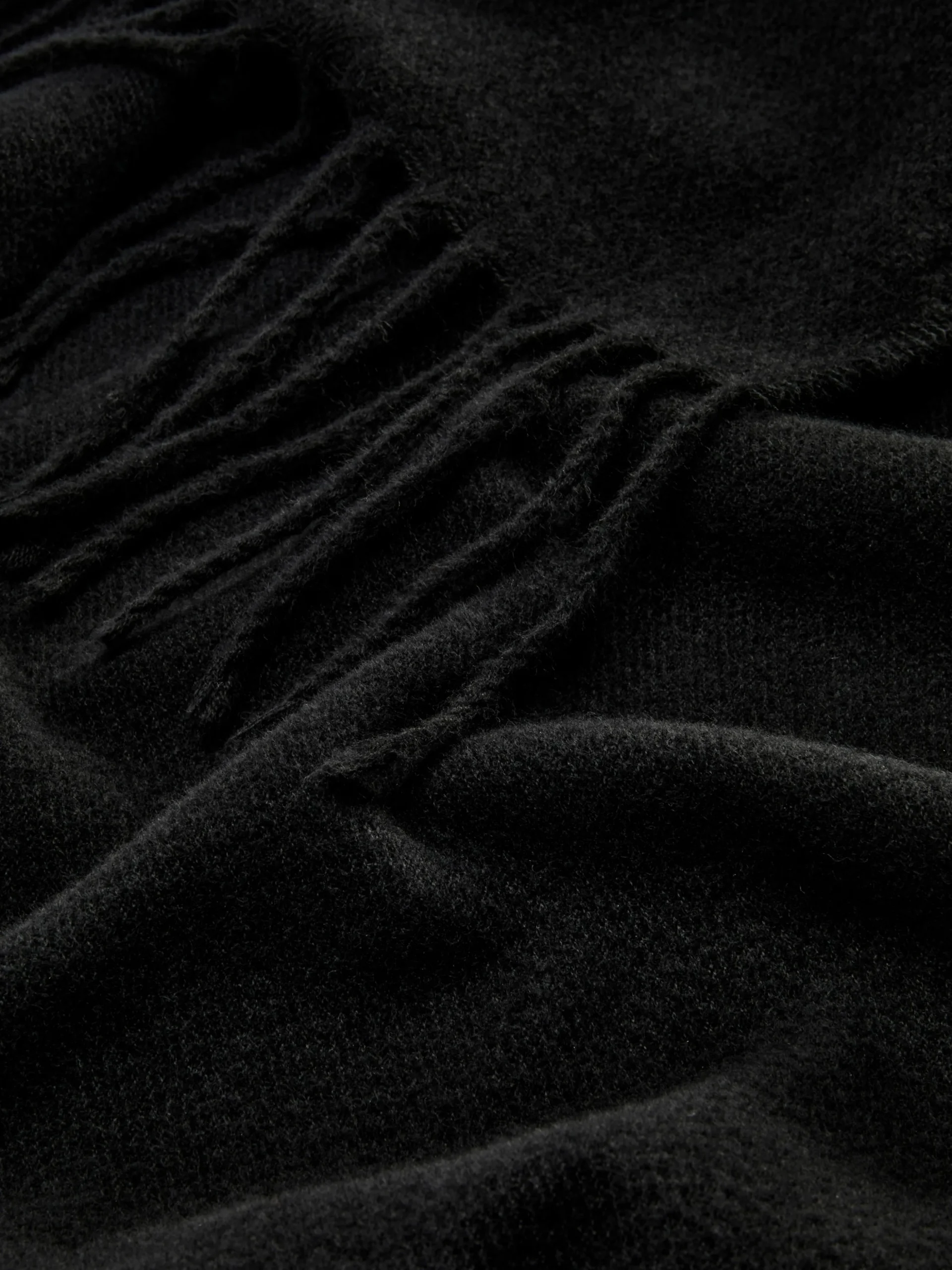 charpe_tisse__pampilles_1.webp Écharpe Tissée à Pampilles