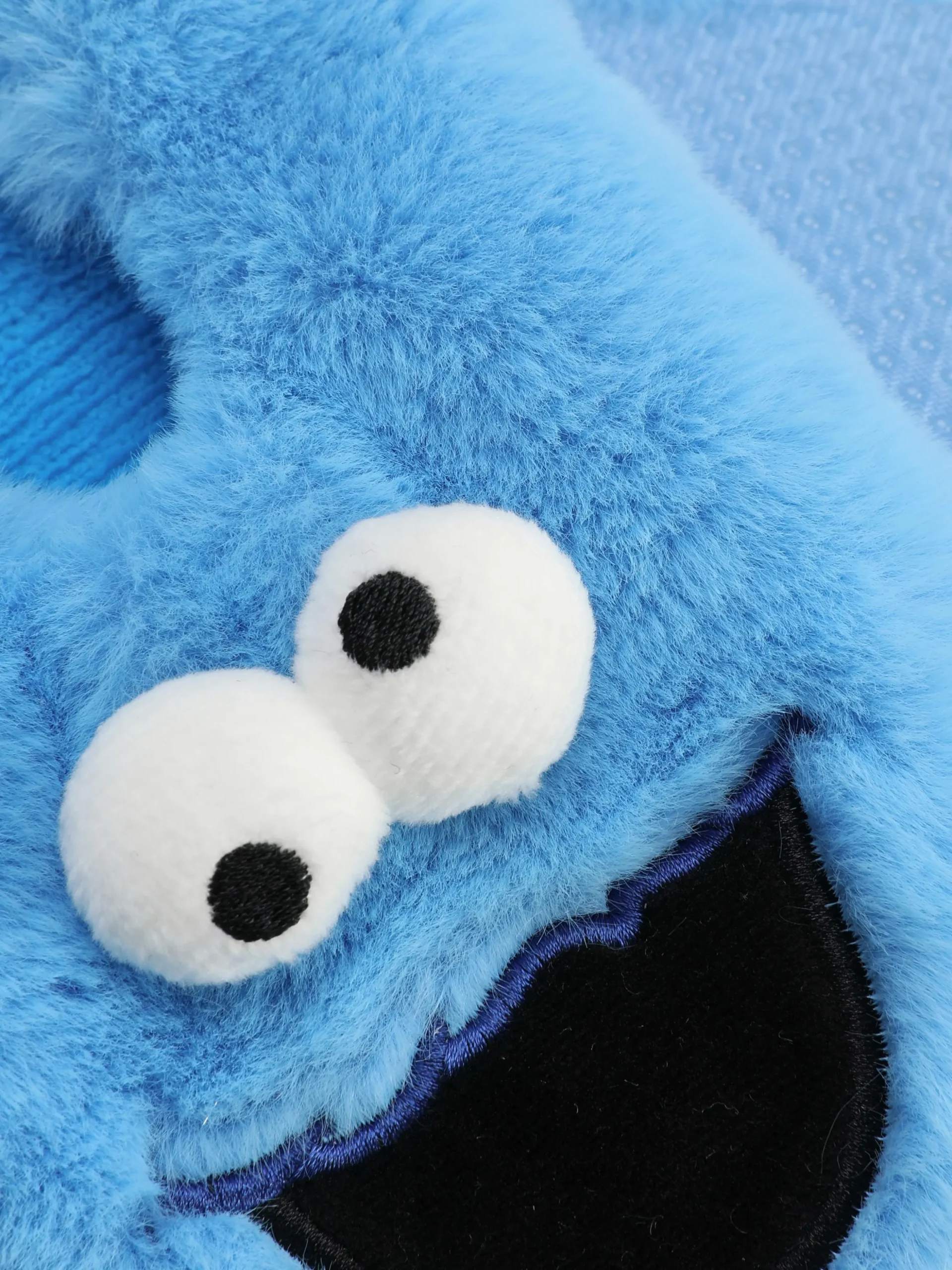 chaussons__rue_ssame_maca_1.webp Chaussons 1, Rue Sésame Macaron Le Glouton