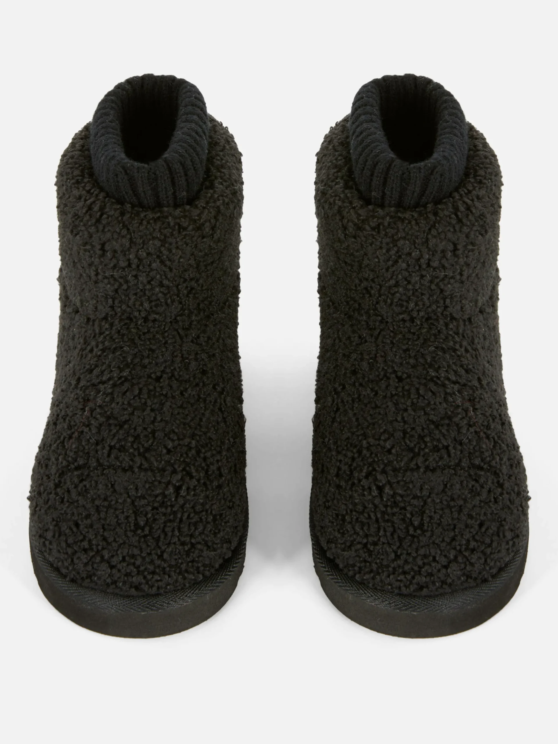 chaussons_bottines_effet__1.webp Chaussons Bottines Effet Mouton Retourné