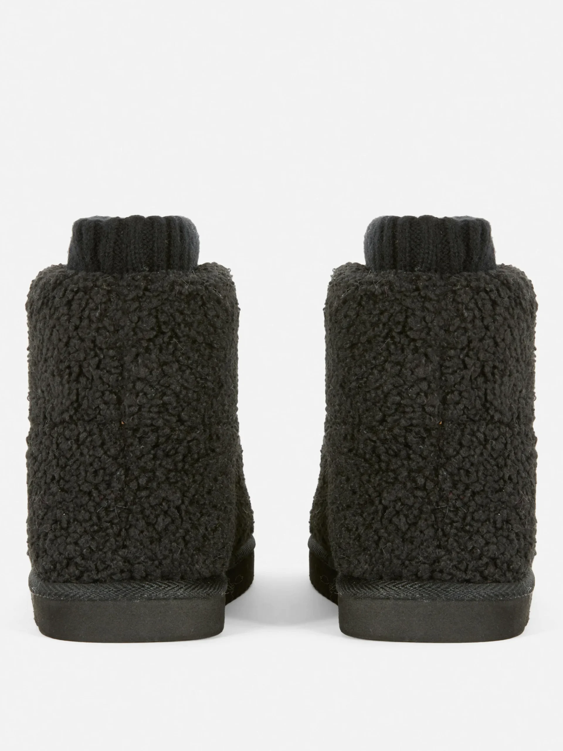 chaussons_bottines_effet__2.webp Chaussons Bottines Effet Mouton Retourné