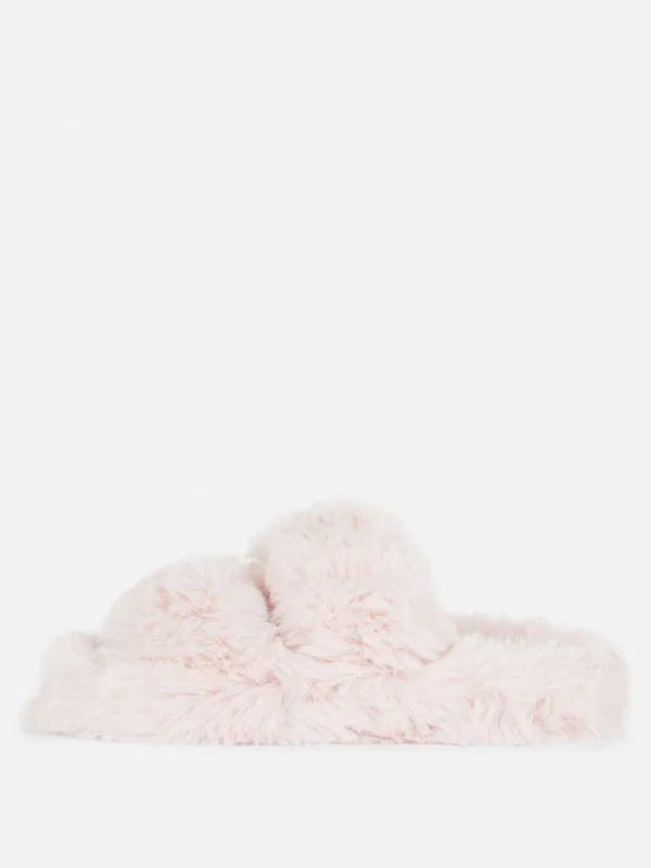 Chaussons Duveteux à Double Bride