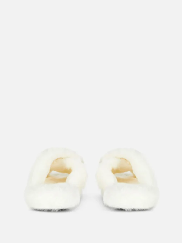 Chaussons En Fausse Fourrure à Brides Croisées