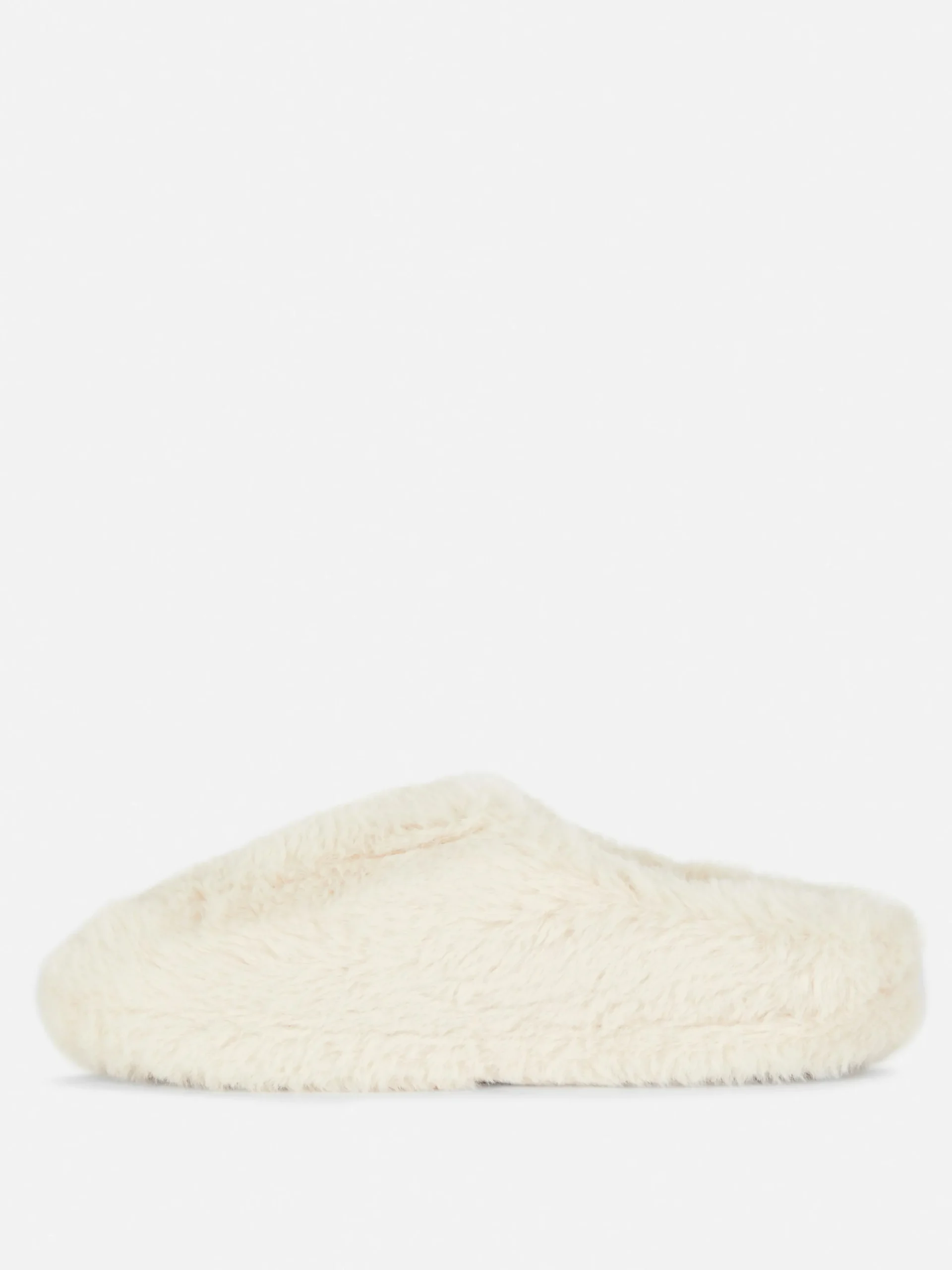 chaussons_en_fausse_fourr_3.webp Chaussons En Fausse Fourrure