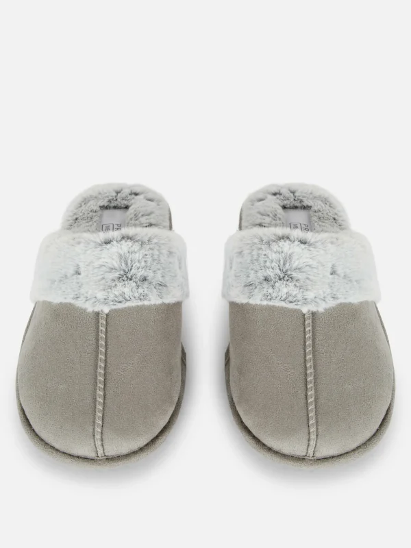 Chaussons En Suédine