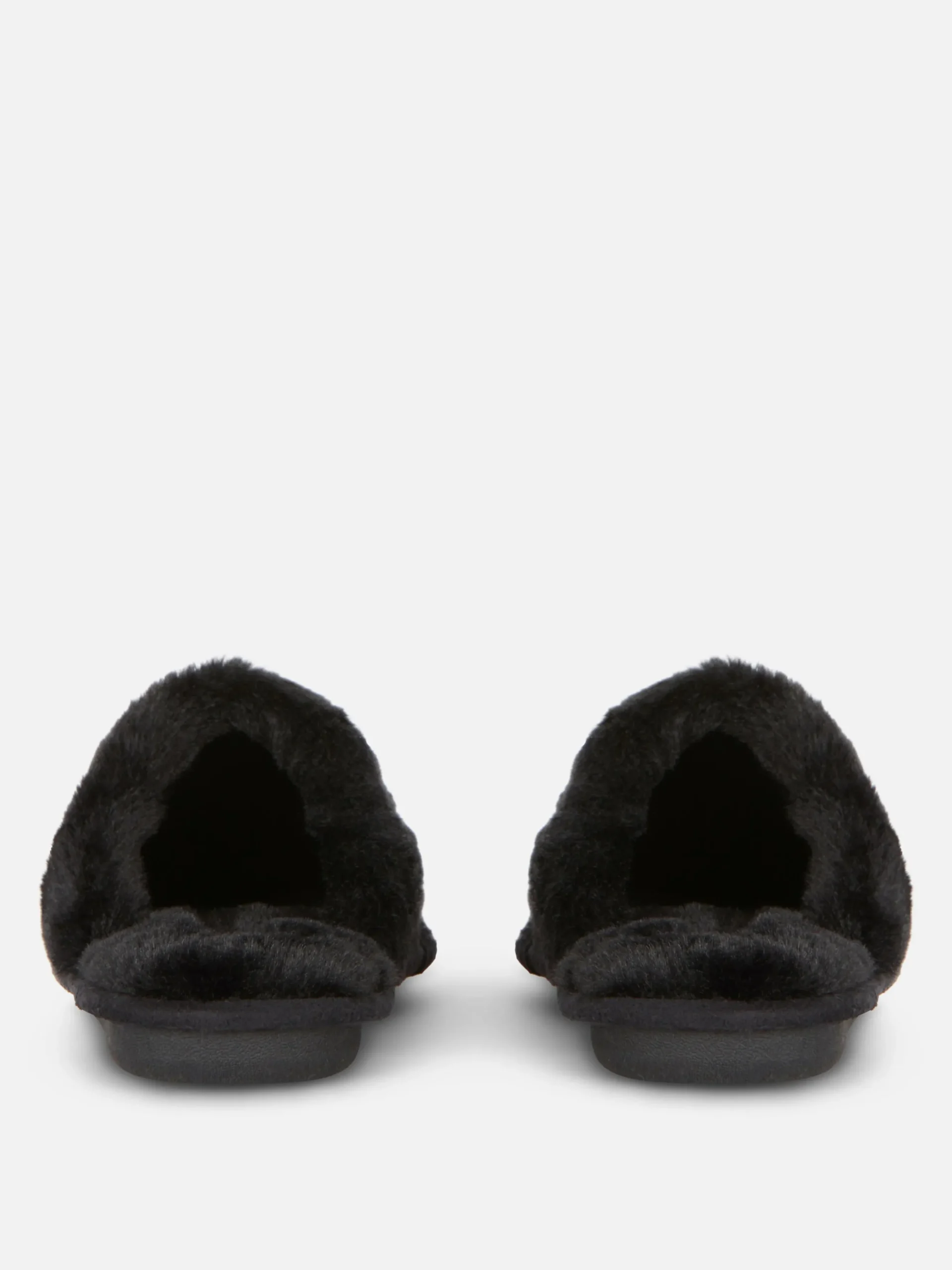 chaussons_en_sudine_2.webp Chaussons En Suédine