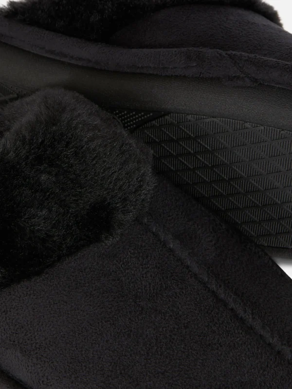 Chaussons En Suédine