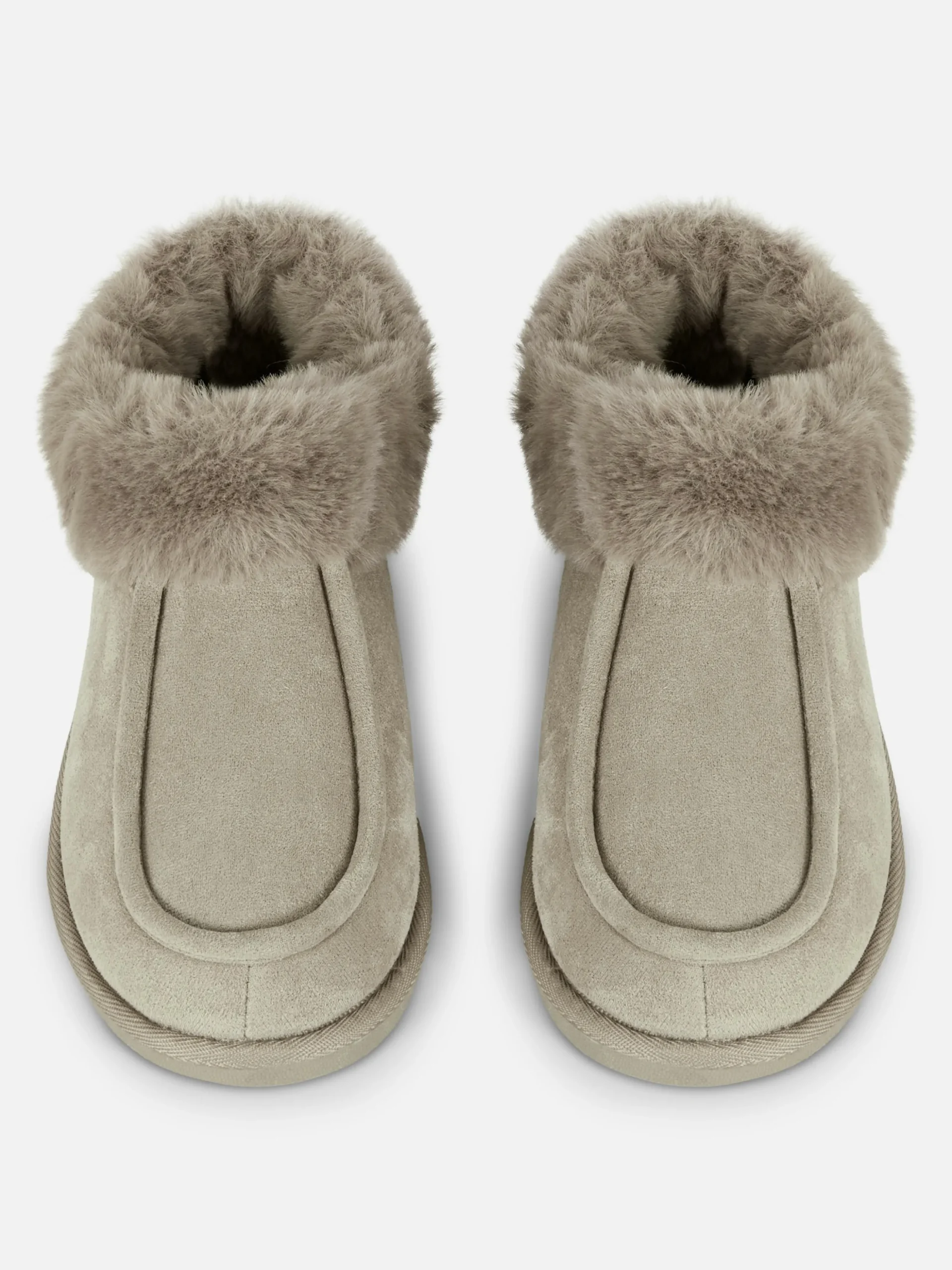 chaussons_mocassins_doubl_1-5.webp Chaussons Mocassins Doublés En Fausse Fourrure