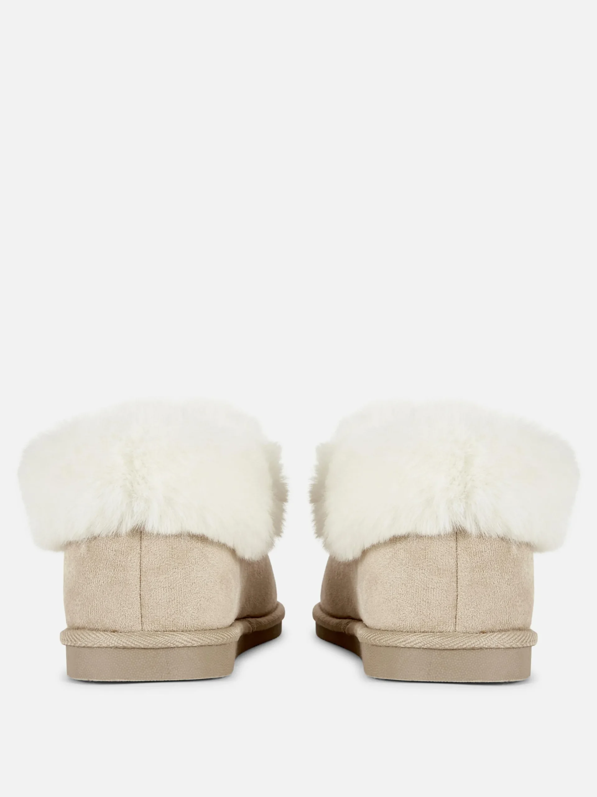 chaussons_mocassins_doubl_2.webp Chaussons Mocassins Doublés En Fausse Fourrure