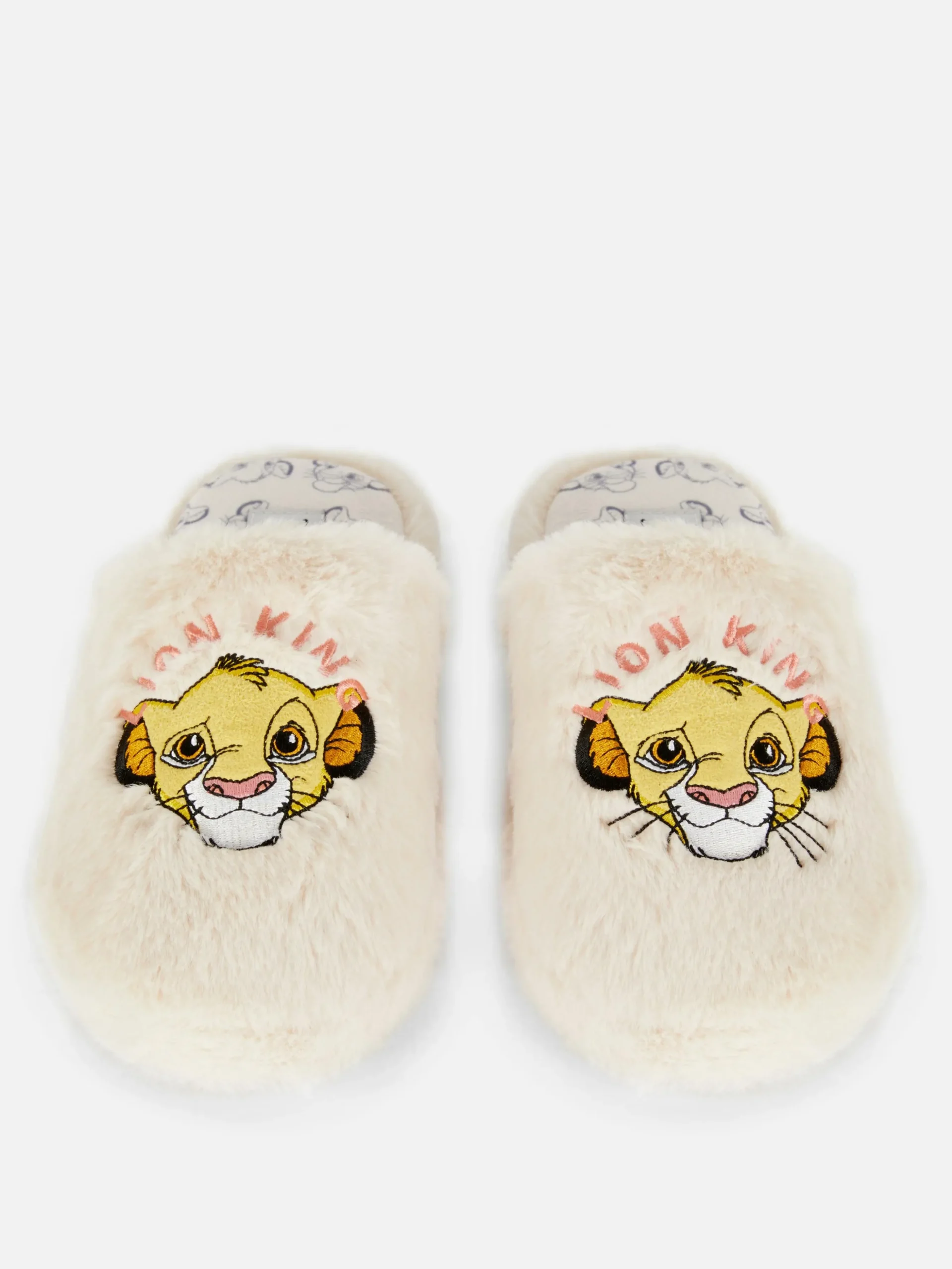 chaussons_mules_disney_le_1.webp Chaussons Mules Disney Le Roi Lion 30e Anniversaire