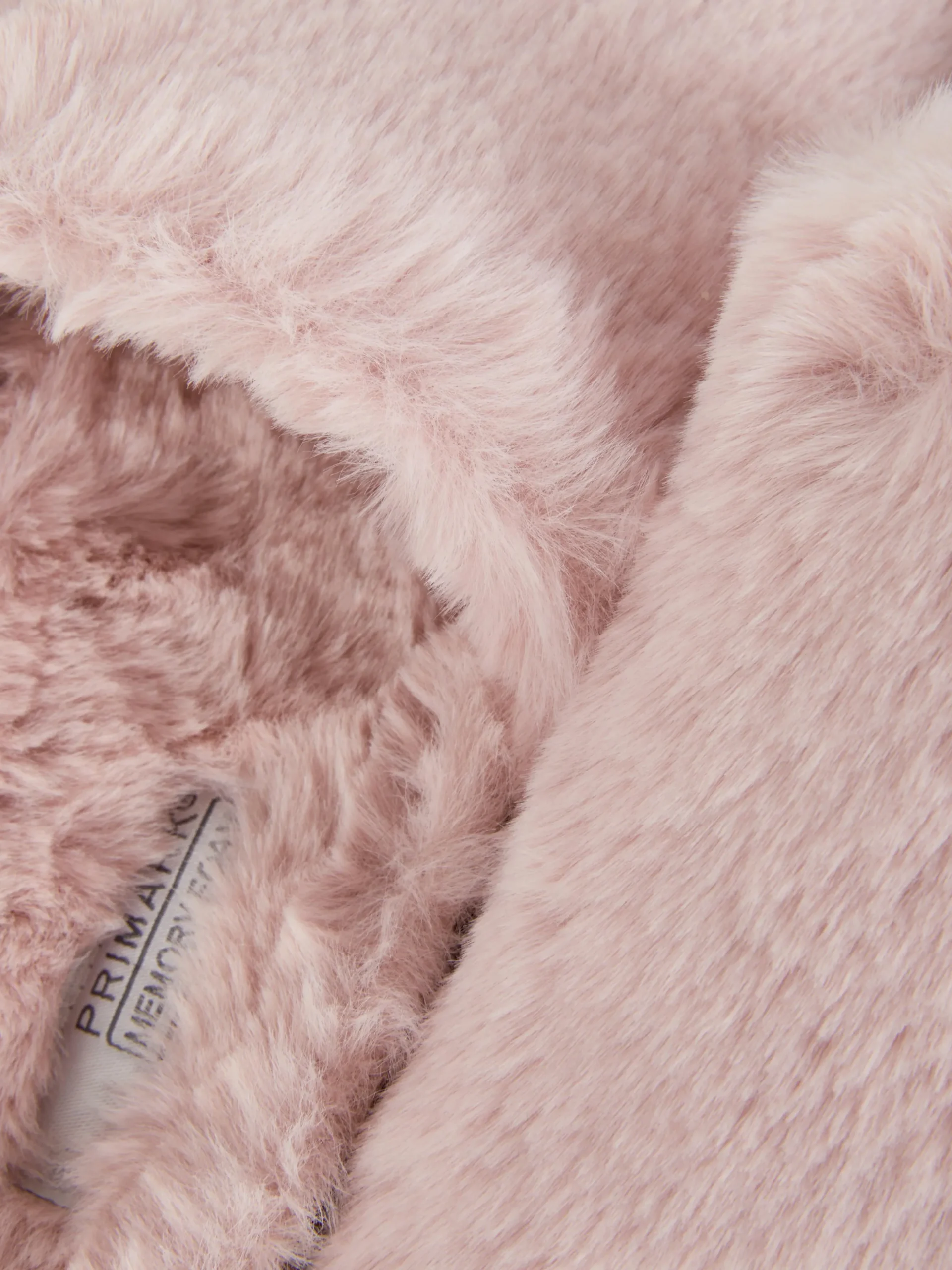 chaussons_mules_duveteux_4-1.webp Chaussons Mules Duveteux