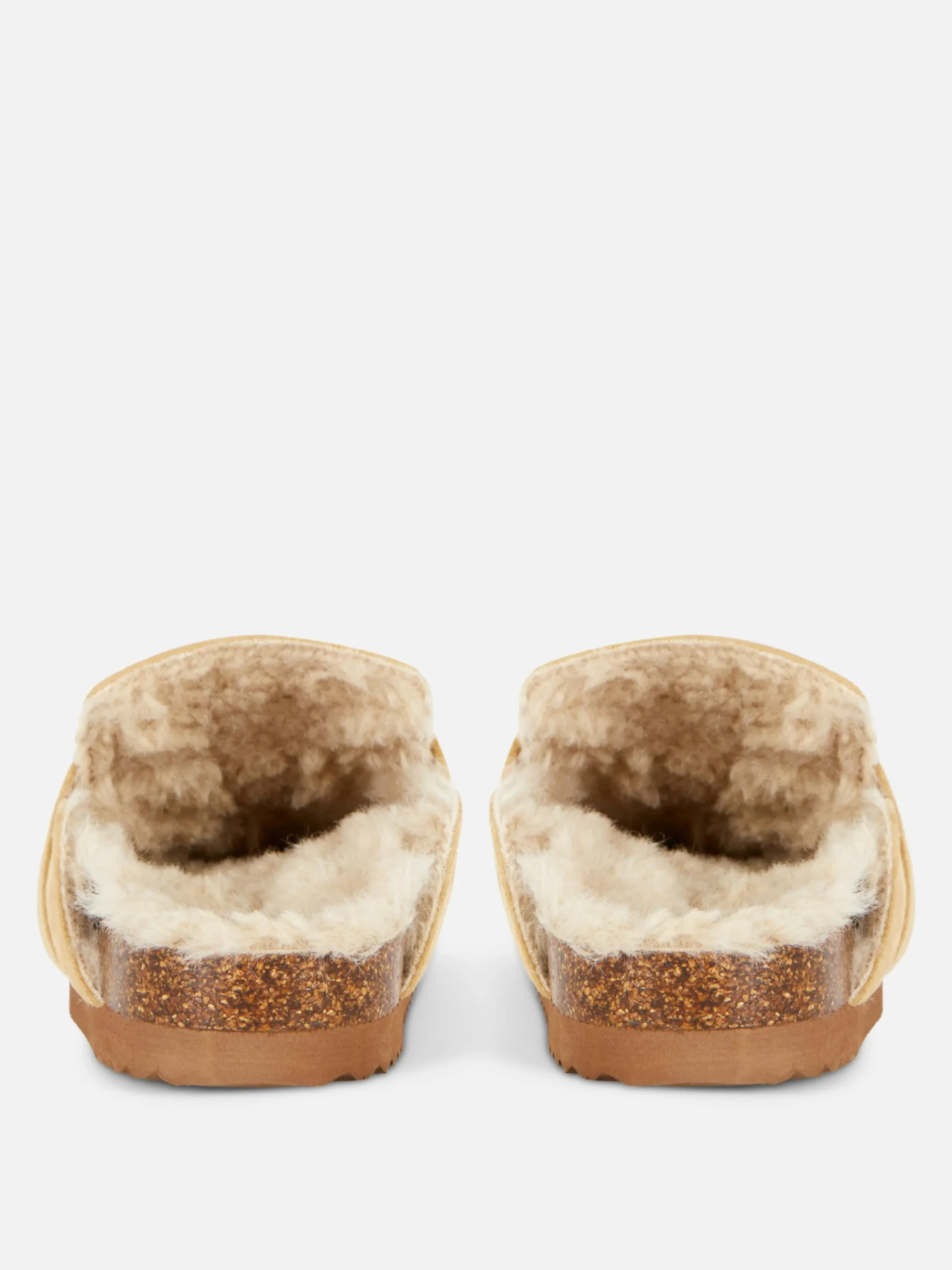 chaussons_style_mocassins_2.webp Chaussons Style Mocassins Doublés De Fausse Fourrure