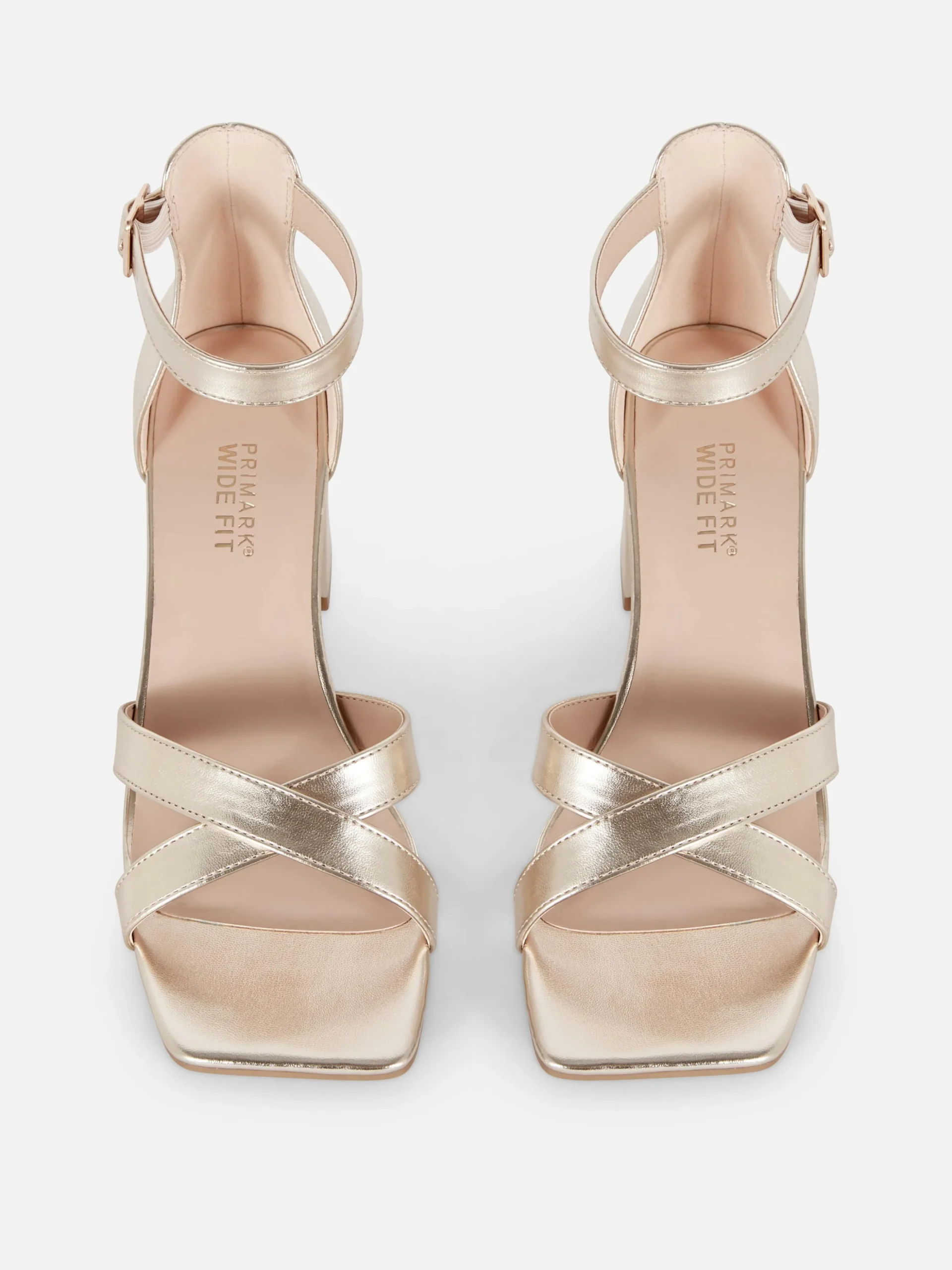 chaussures__talons_larges_1-1.webp Chaussures à Talons Larges Avec Brides Croisées