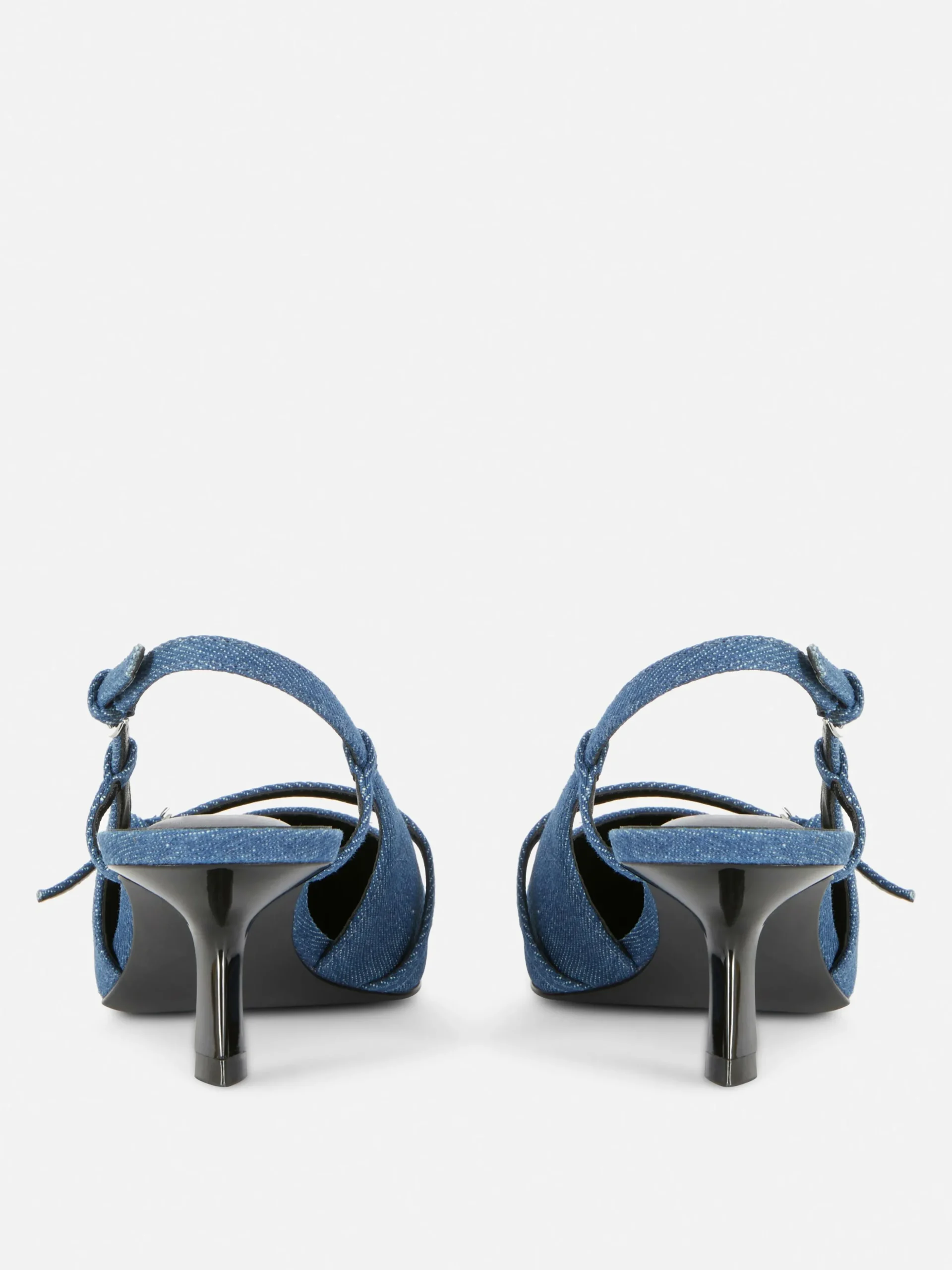 chaussures_en_jean__talon_2.webp Chaussures En Jean à Talon Bas Et Boucle