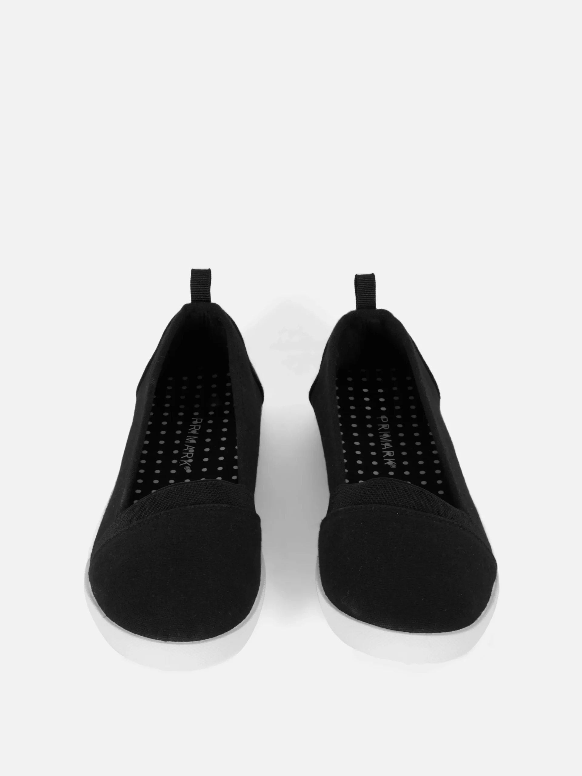 chaussures_sans_lacets_en_1.webp Chaussures Sans Lacets En Toile