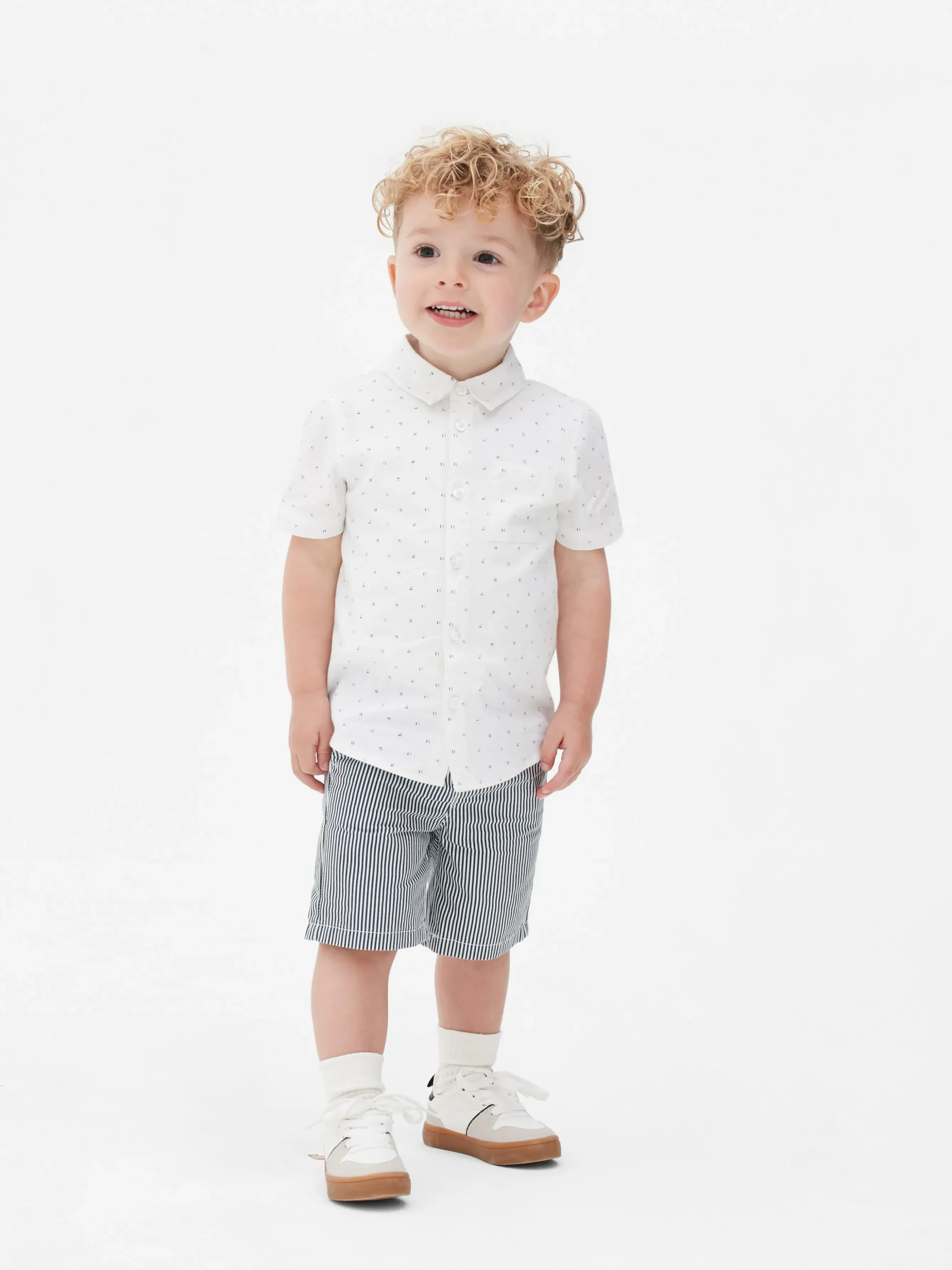 chemise__manches_courtes__0-1.webp Chemise à Manches Courtes Et Motifs