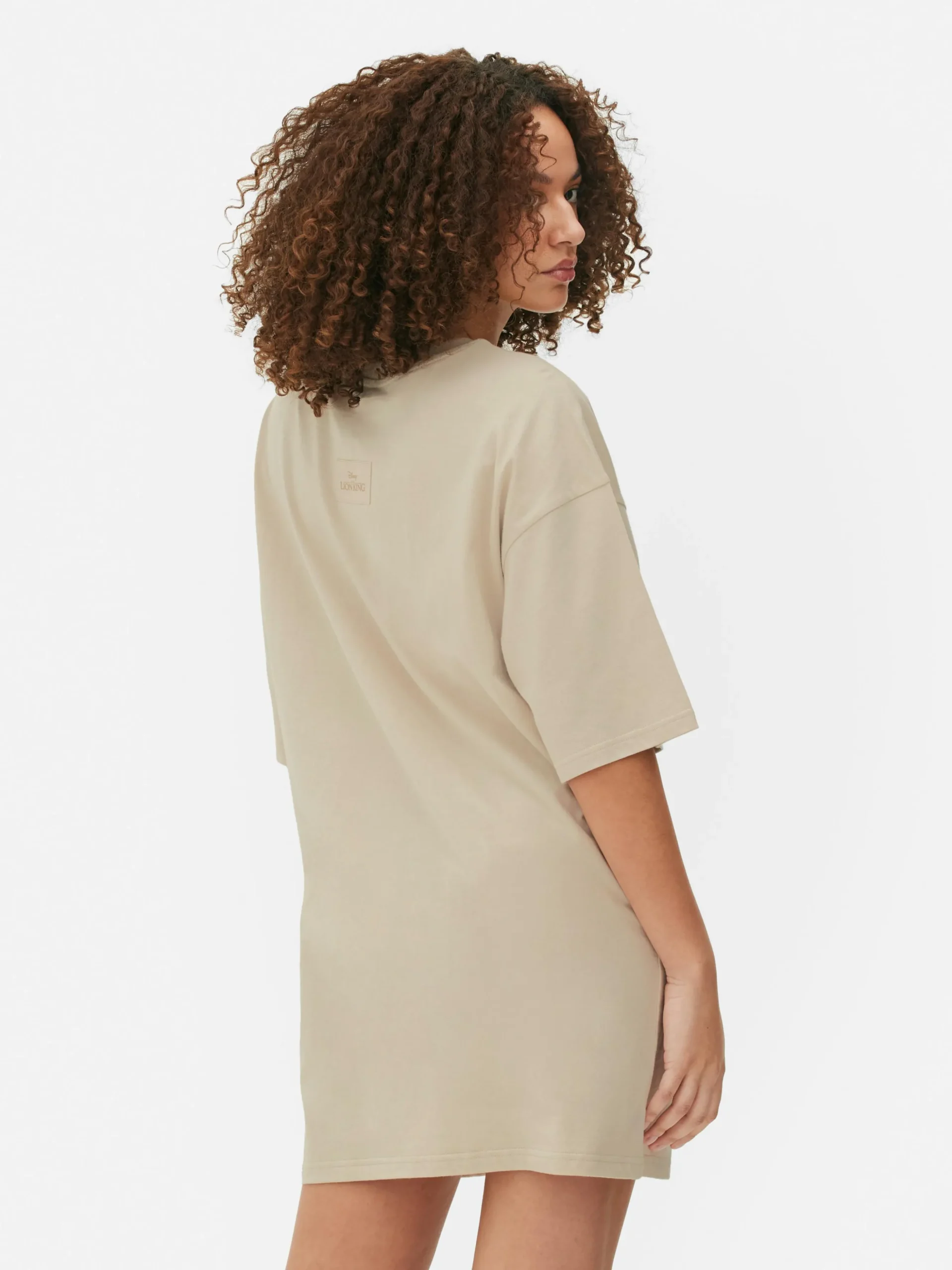 chemise_de_nuit__poche_di_3.webp Chemise De Nuit à Poche Disney Le Roi Lion