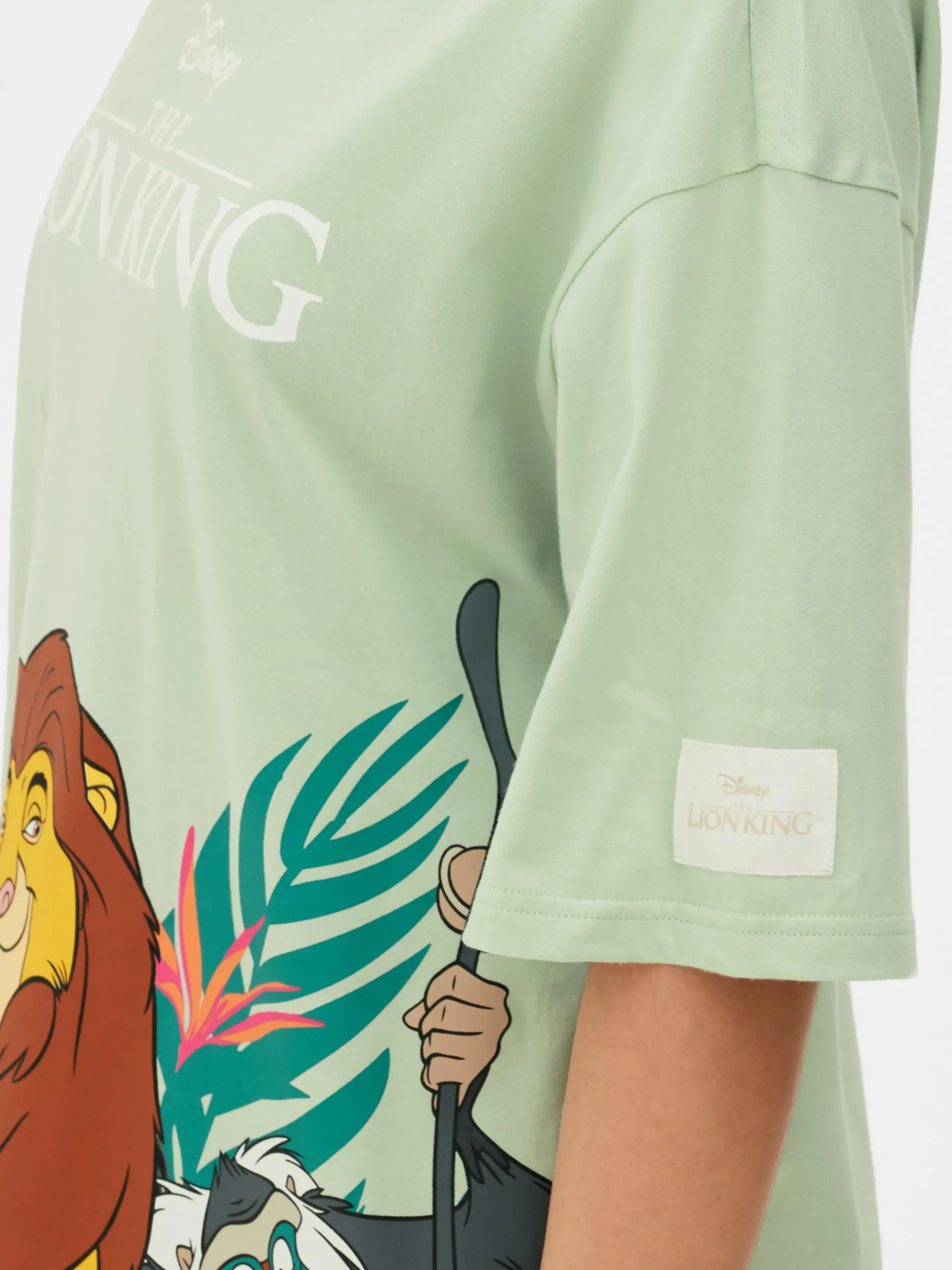 chemise_de_nuit_disney_le_2.webp Chemise De Nuit Disney Le Roi Lion 30e Anniversaire