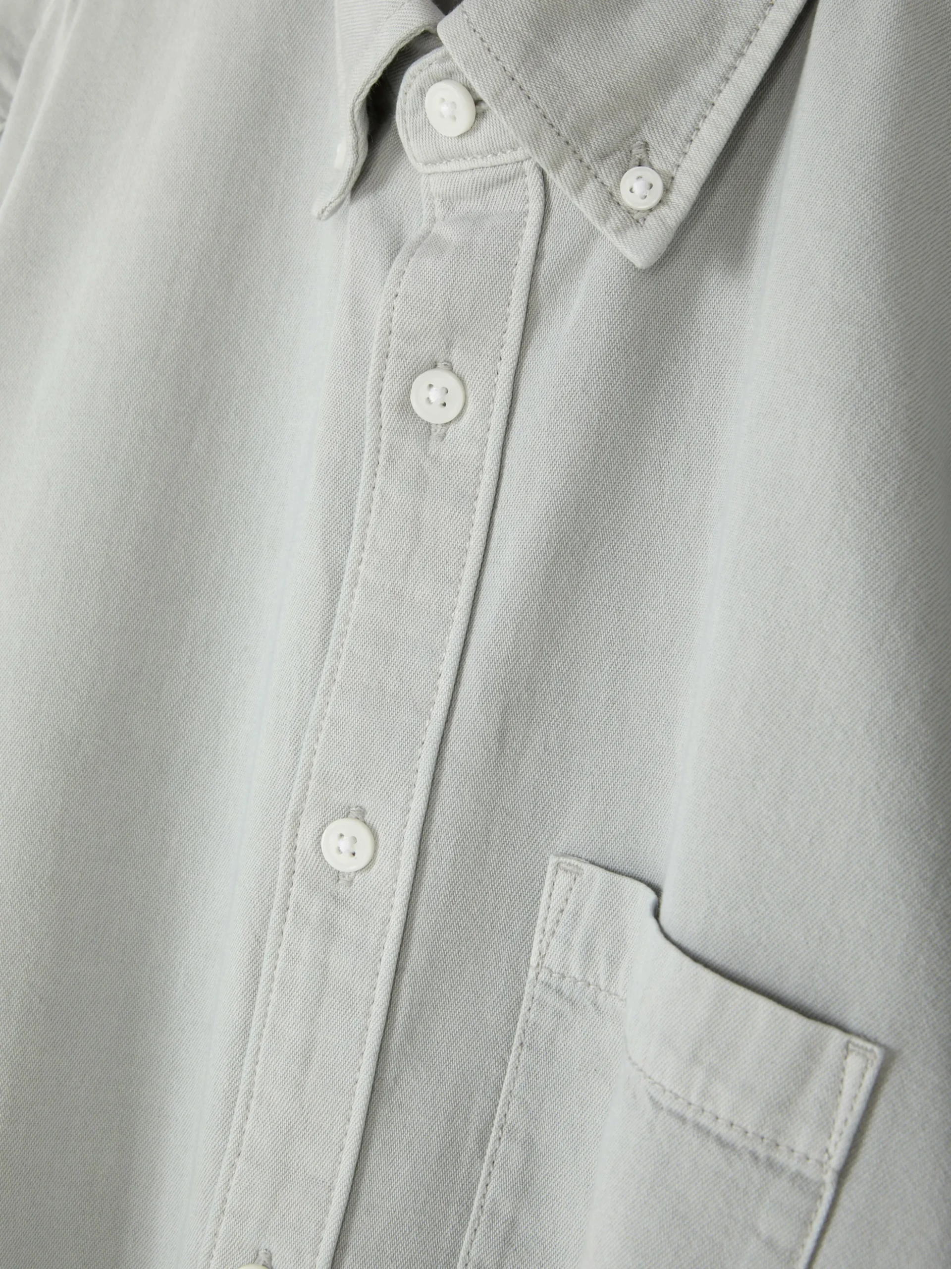 chemise_en_serg_de_coton__5.webp Chemise En Sergé De Coton à Manches Longues