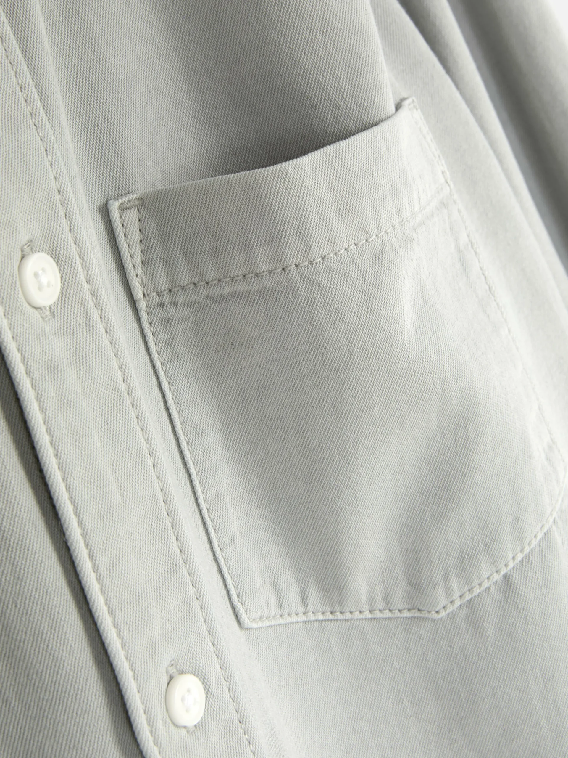 chemise_en_serg_de_coton__6.webp Chemise En Sergé De Coton à Manches Longues