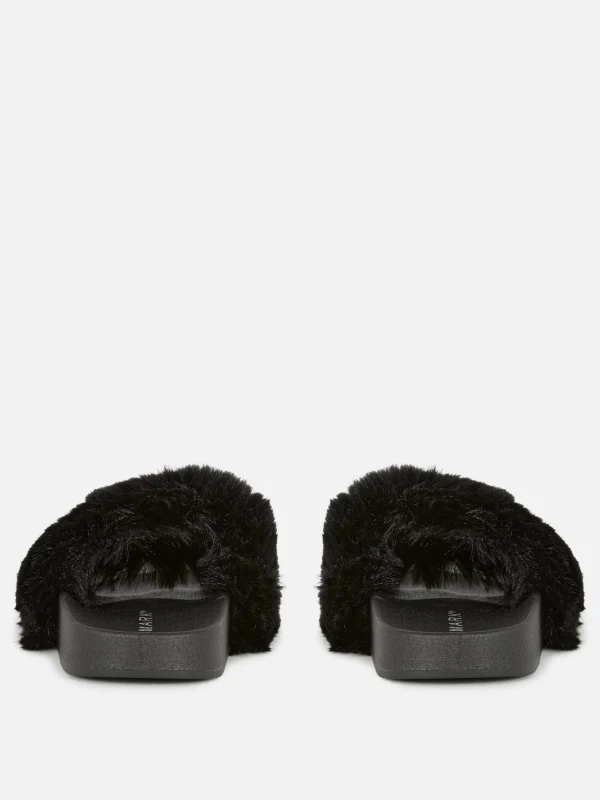 Claquettes En Fausse Fourrure