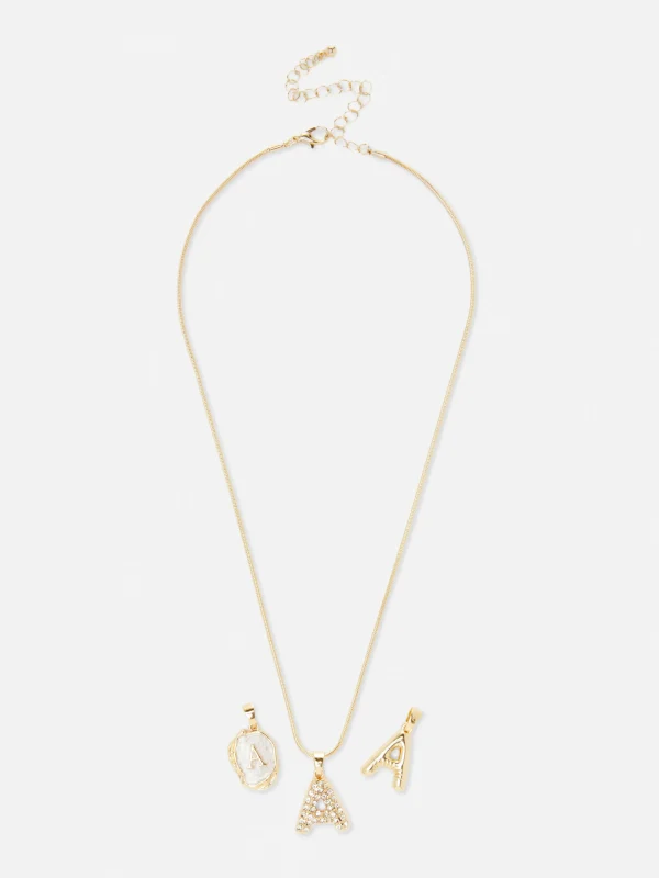 Collier Initiales à Pendentifs Multiples