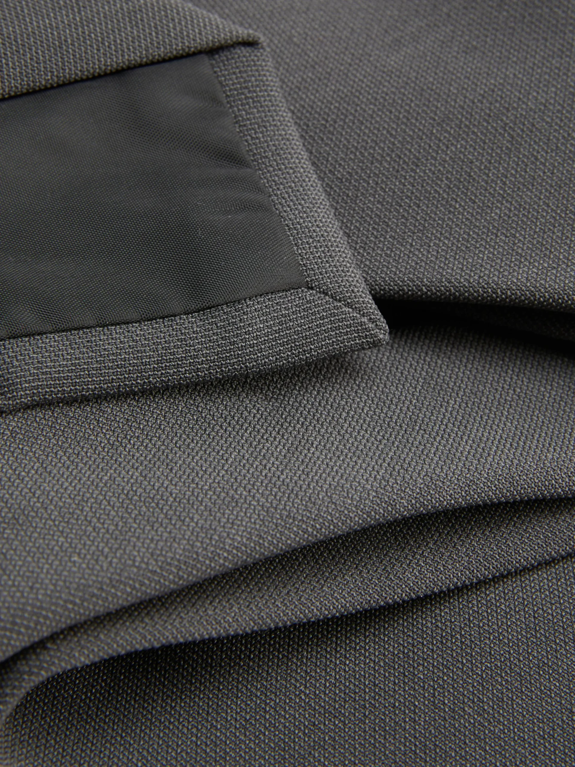 cravate_rita_ora_1-1.webp Cravate Rita Ora