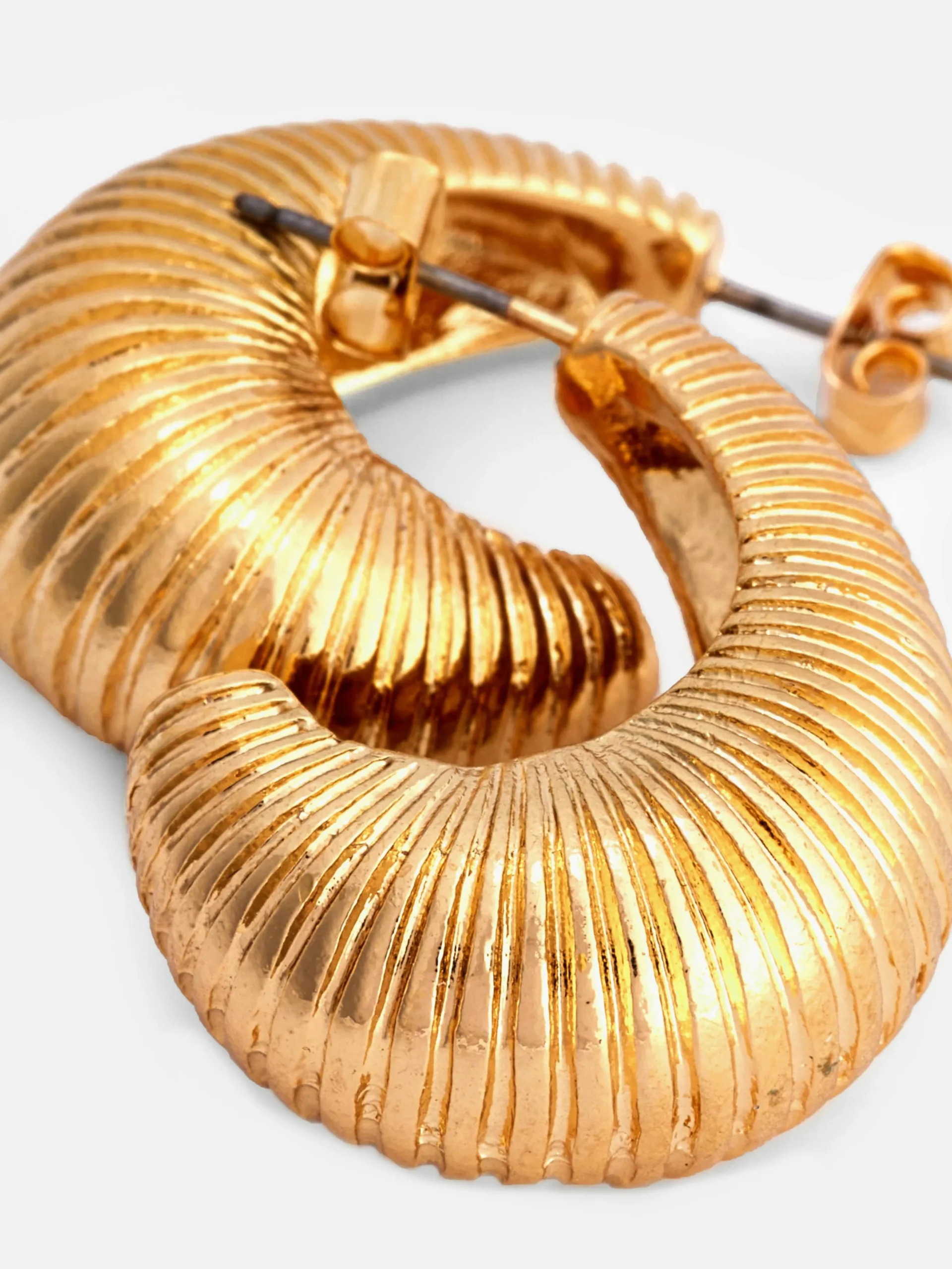 croles_bulles_textures_et_1.webp Créoles Bulles Texturées Et Côtelées