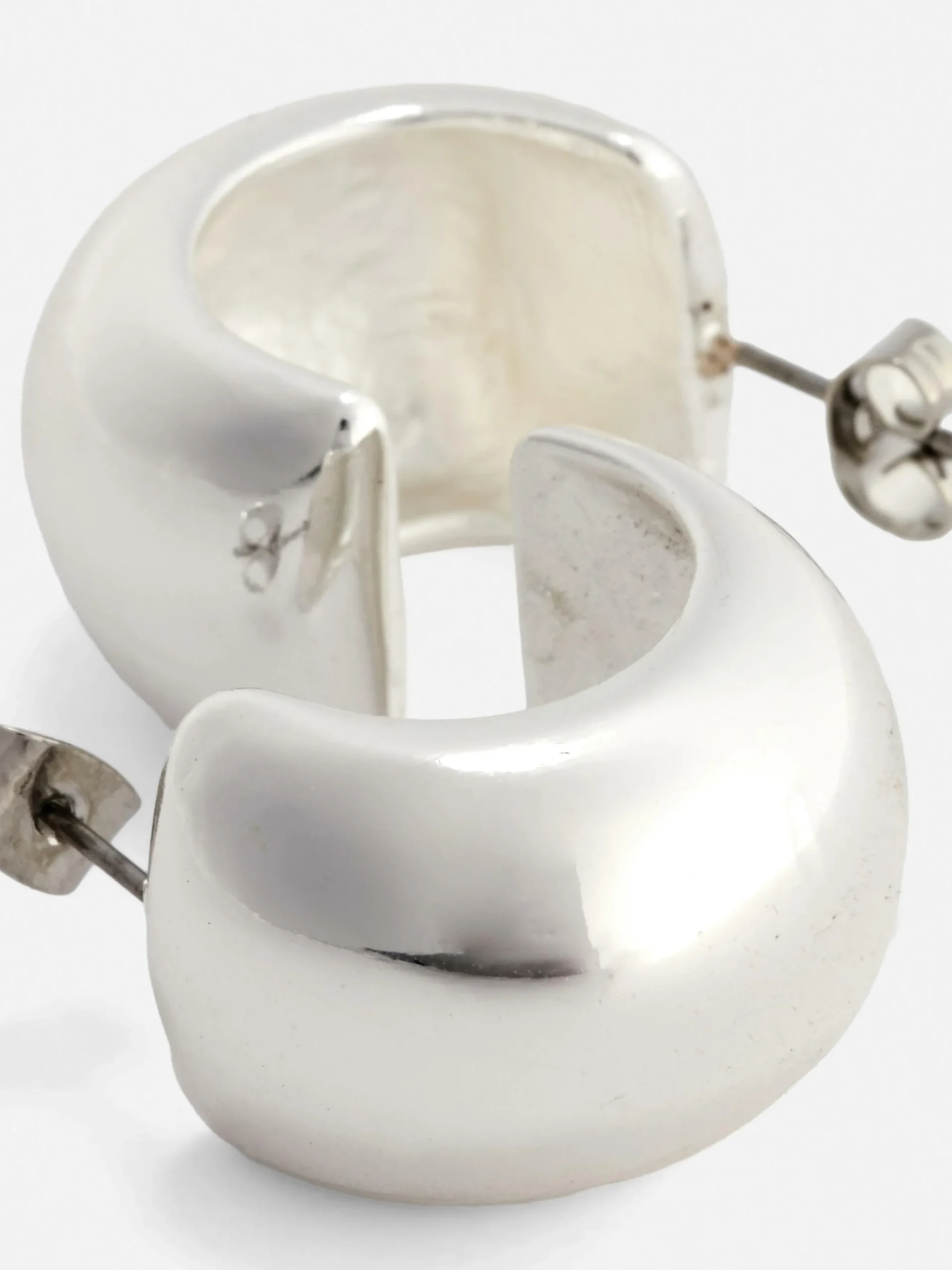 croles_demicercle_paisses_1.webp Créoles Demi-cercle épaisses