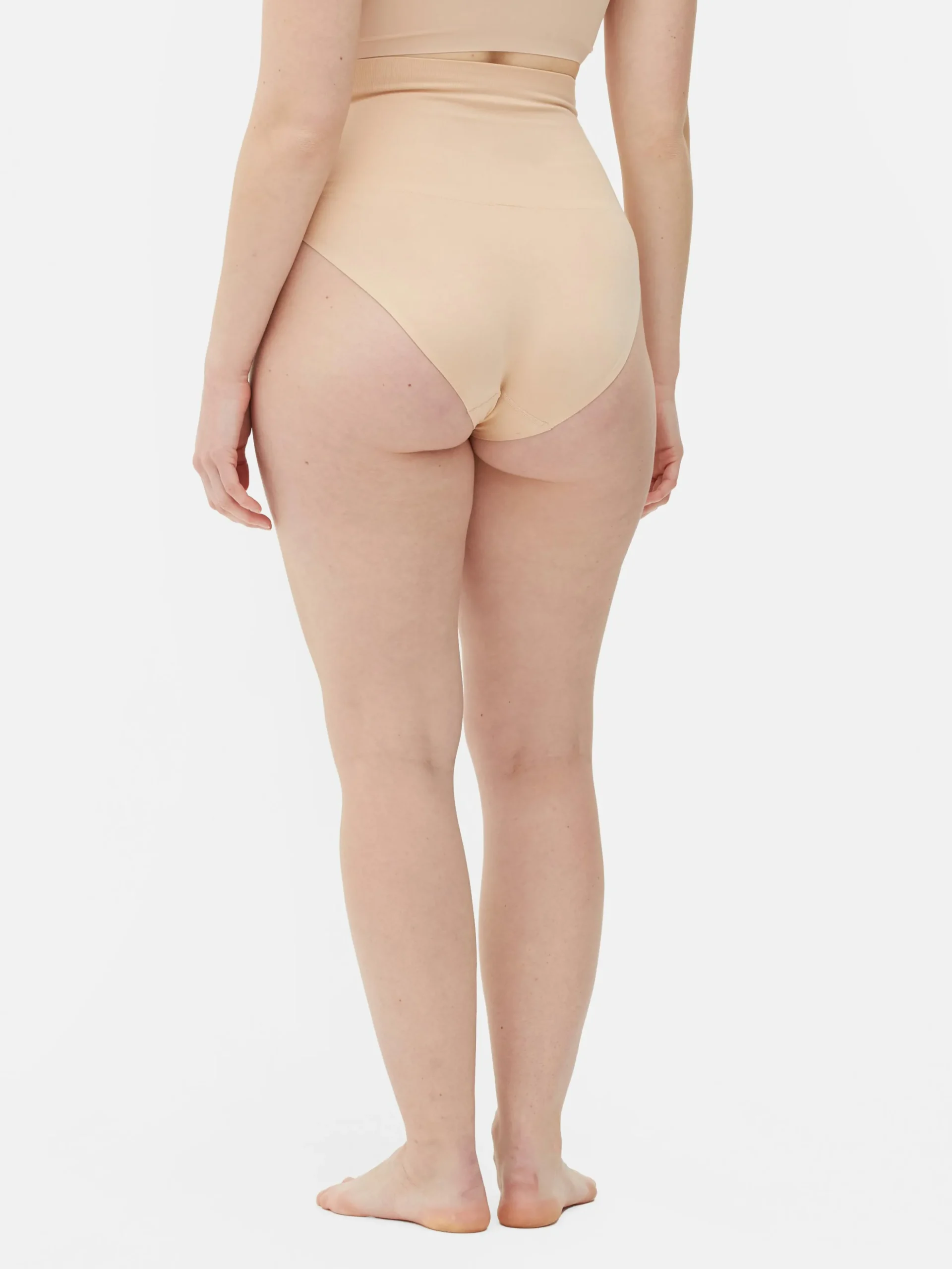 culotte_gainante_taille_h_3.webp Culotte Gainante Taille Haute Sans Couture