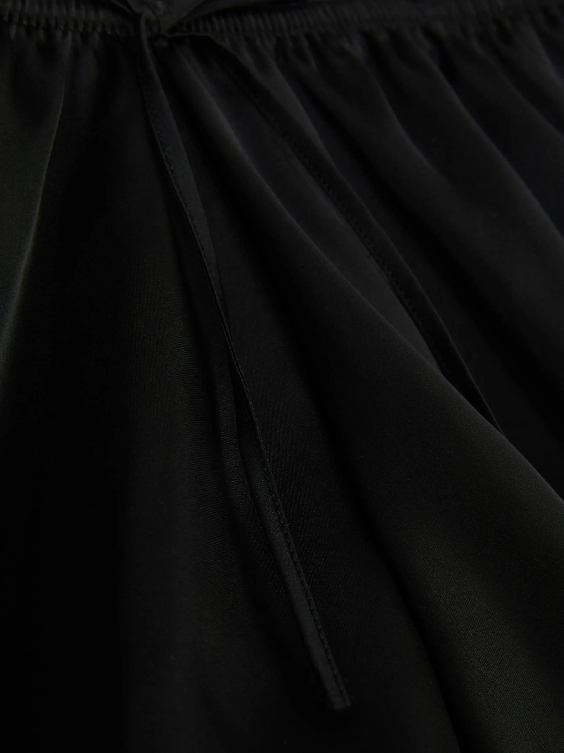 culotte_lgre_en_satin_1.webp Culotte Légère En Satin