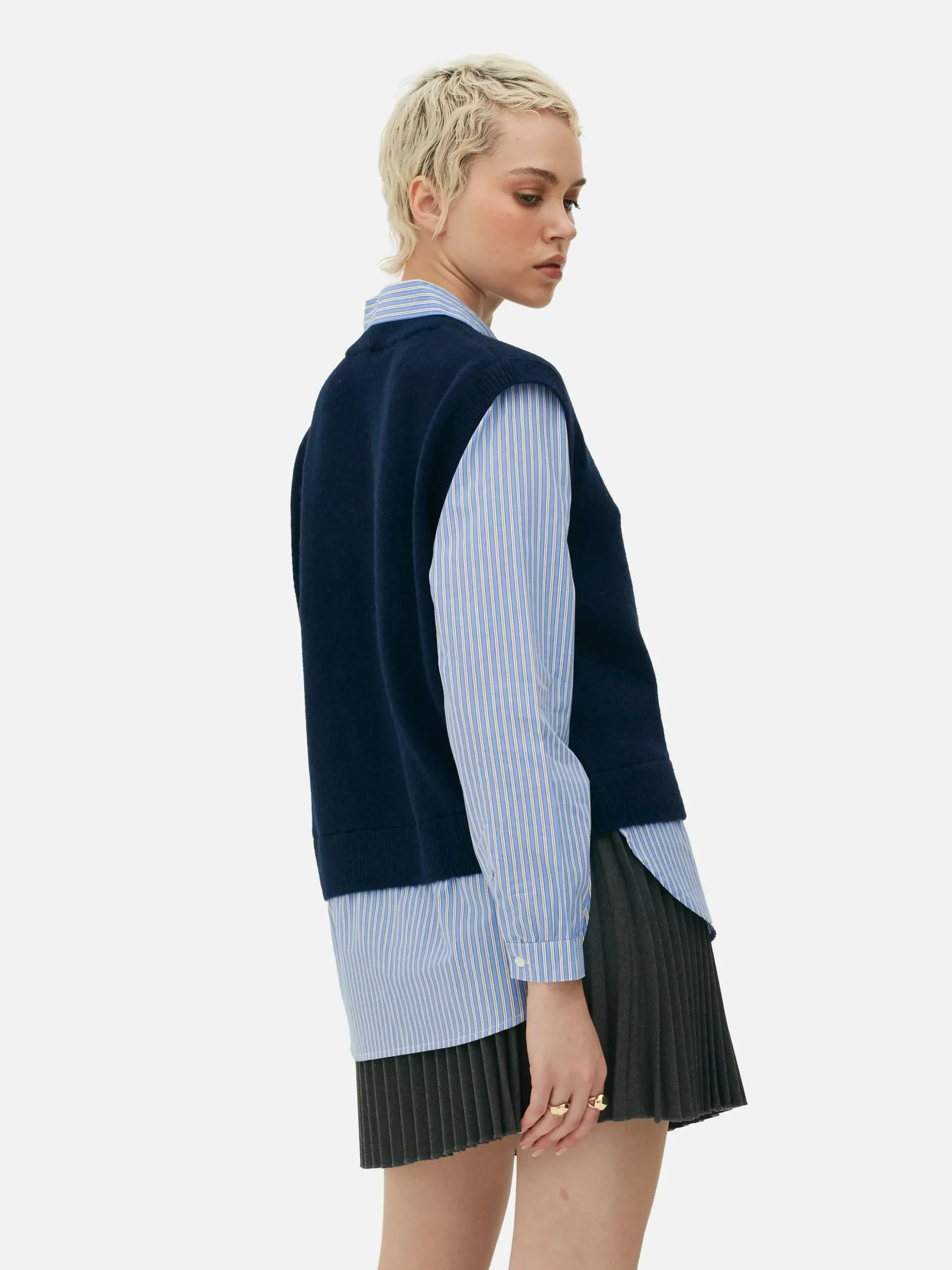 dbardeur_chemise_en_super_2-1.webp Débardeur Chemise 2-en-1 Superposé