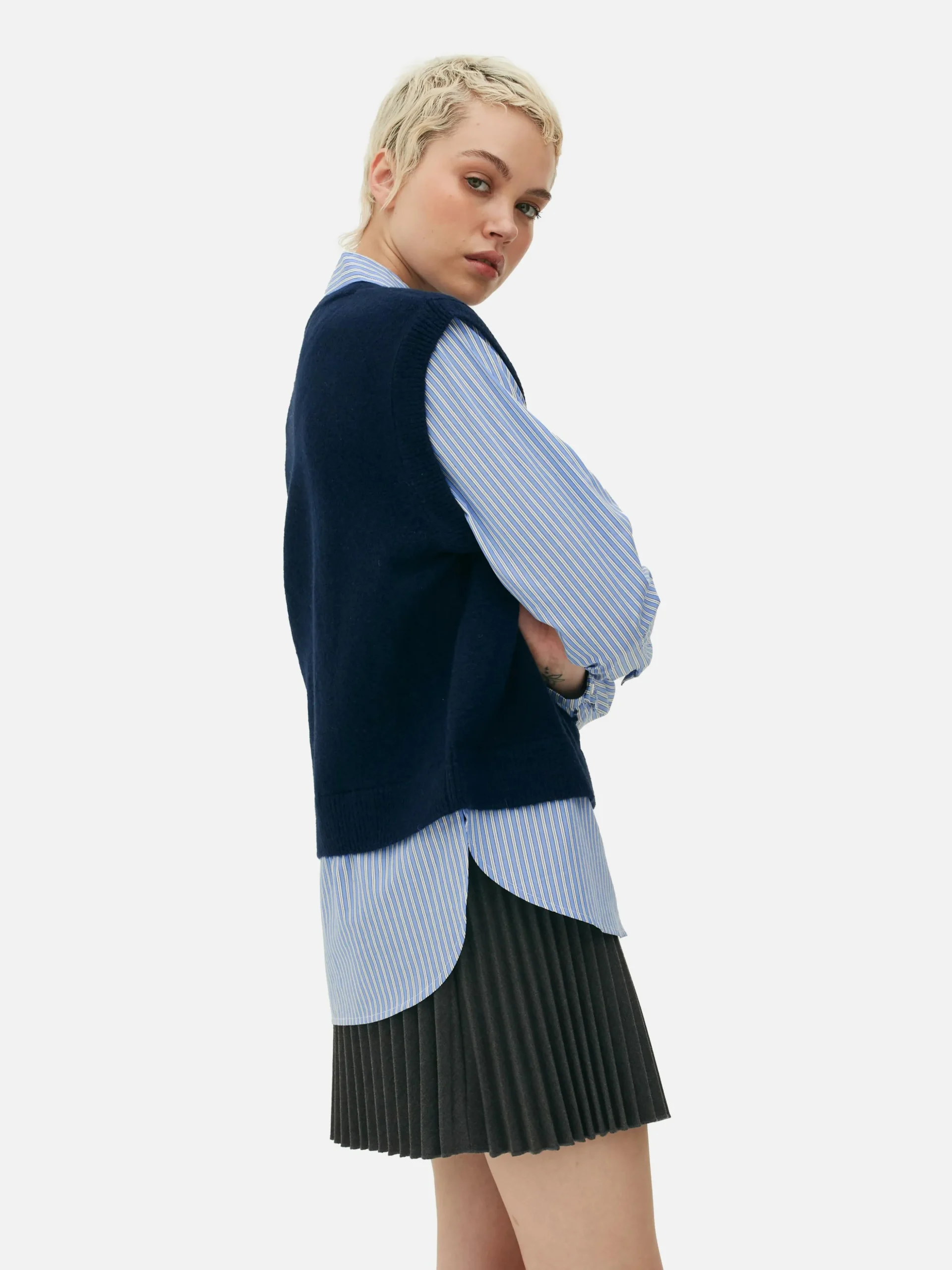 dbardeur_chemise_en_super_3-1.webp Débardeur Chemise 2-en-1 Superposé