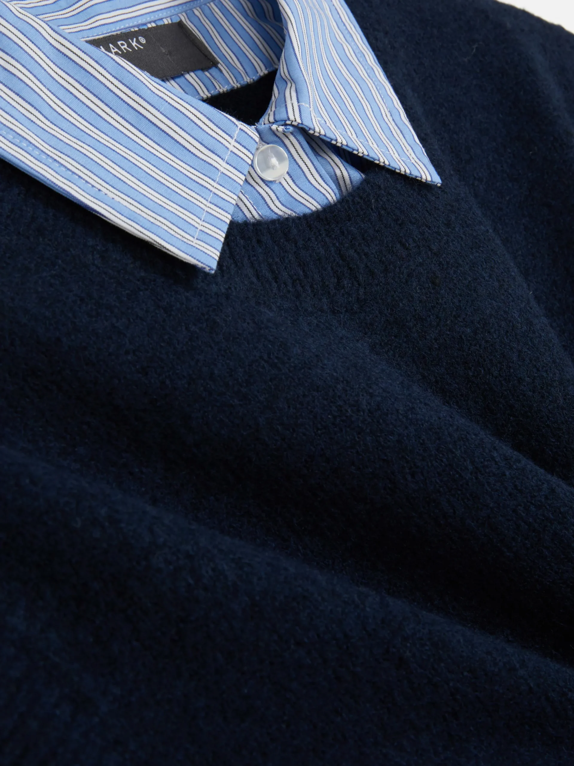 dbardeur_chemise_en_super_5-1.webp Débardeur Chemise 2-en-1 Superposé