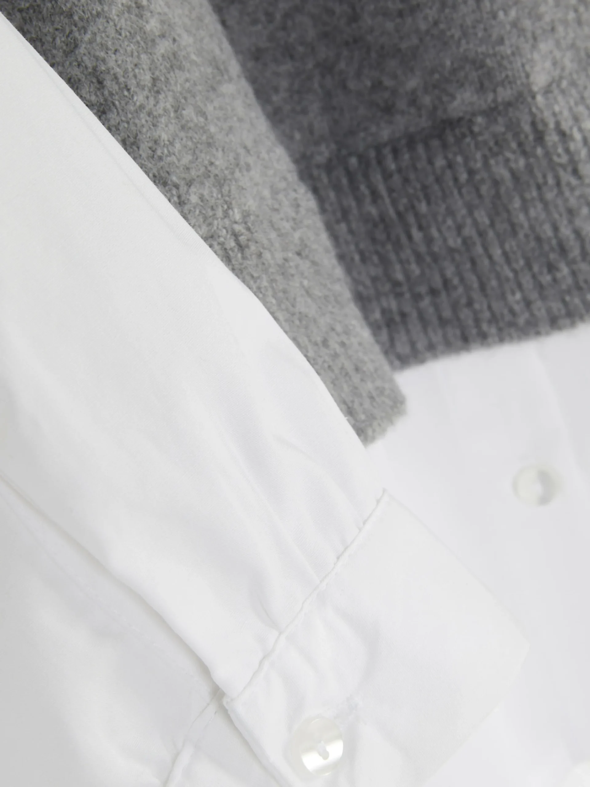 dbardeur_chemise_en_super_6-2.webp Débardeur Chemise 2-en-1 Superposé