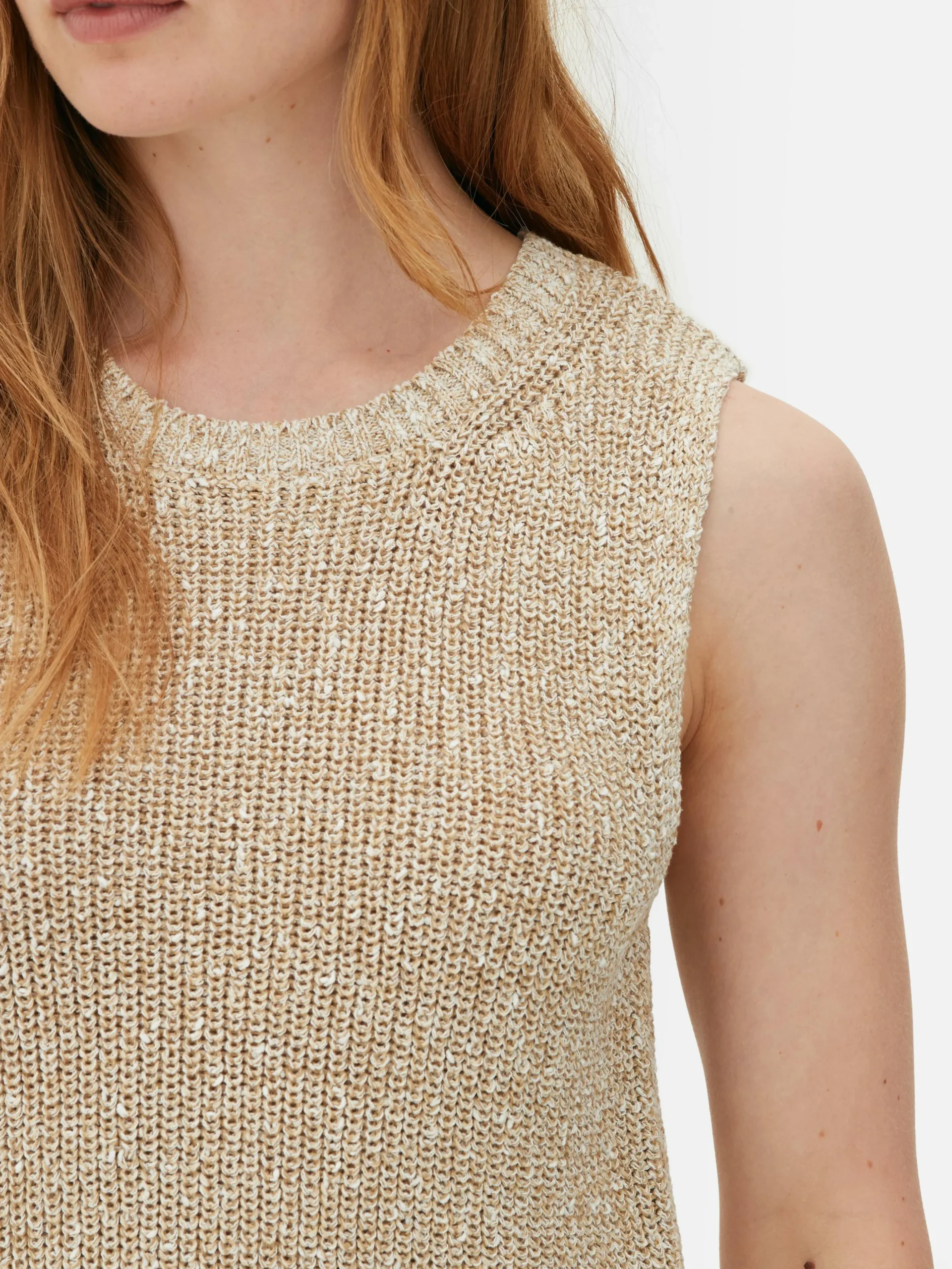 dbardeur_tricot_the_edit_2.webp Débardeur Tricoté The Edit