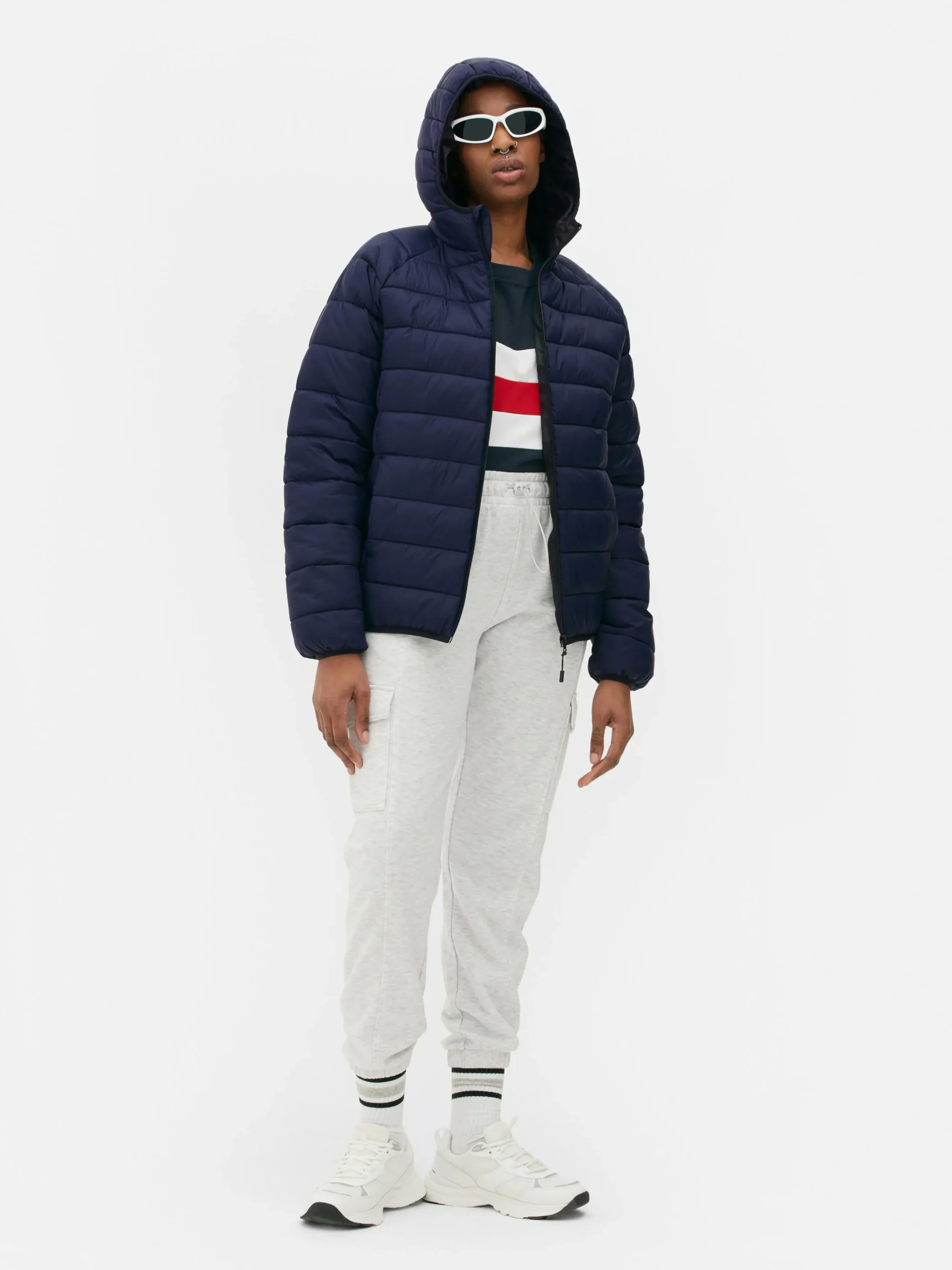 doudoune__capuche_indispe_0-1.webp Doudoune à Capuche Indispensable