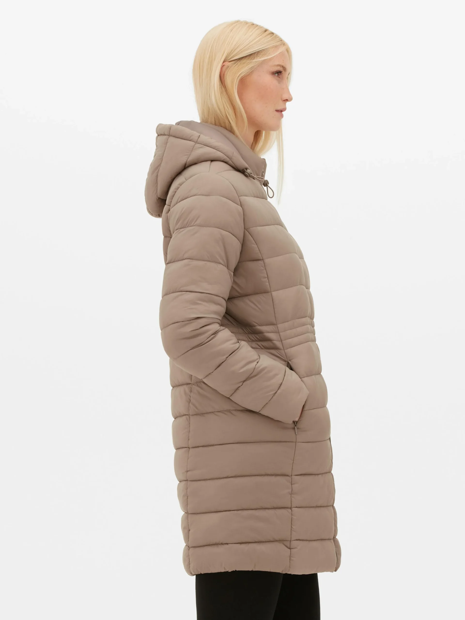 doudoune_longue_ultralgre_3.webp Doudoune Longue Ultra-légère