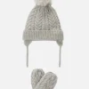Ensemble Bonnet Et Moufles En Maille Torsadée