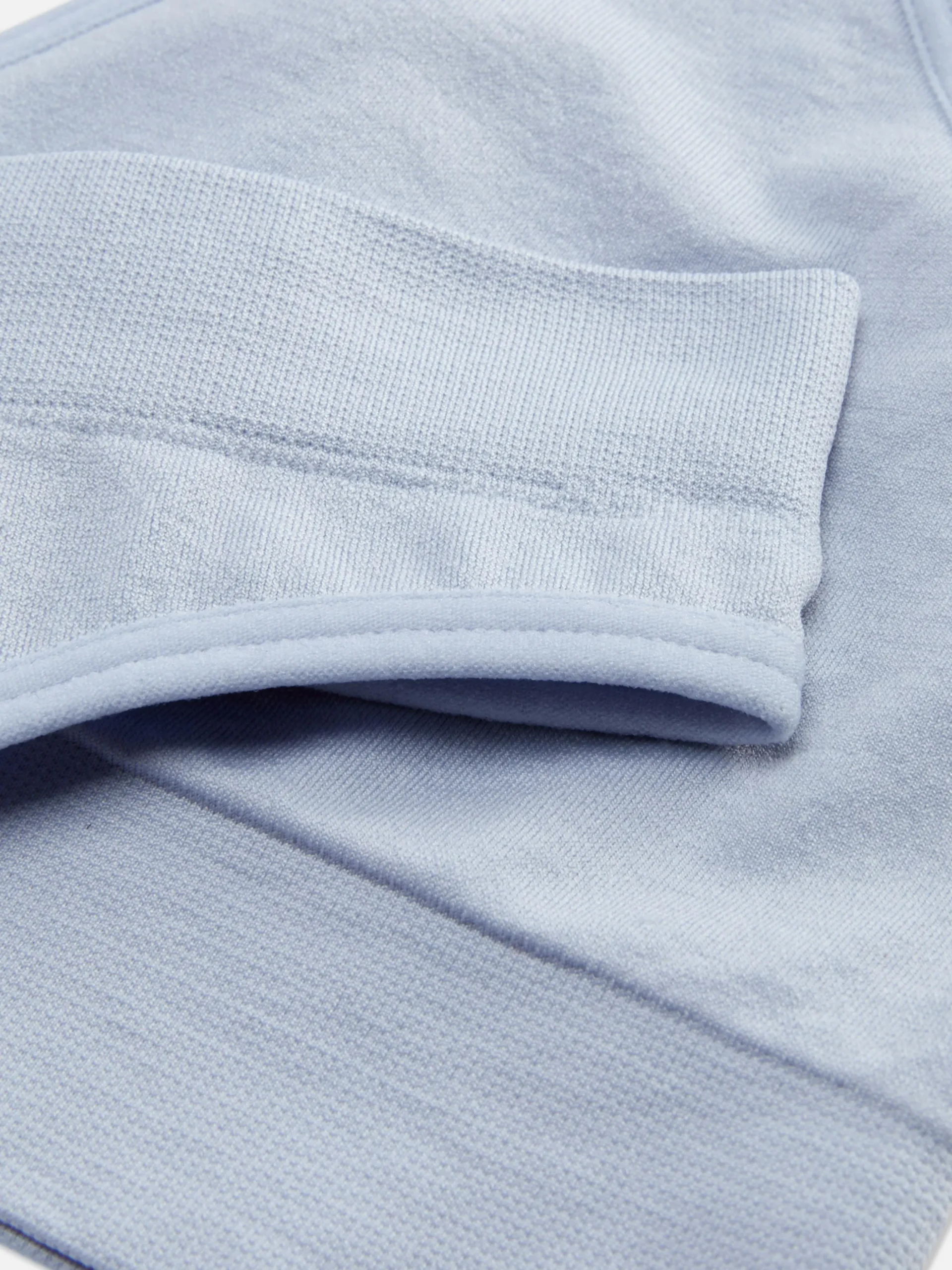 ensemble_brassire_triangl_1-1.webp Ensemble Brassière Triangle Et String Sans Couture