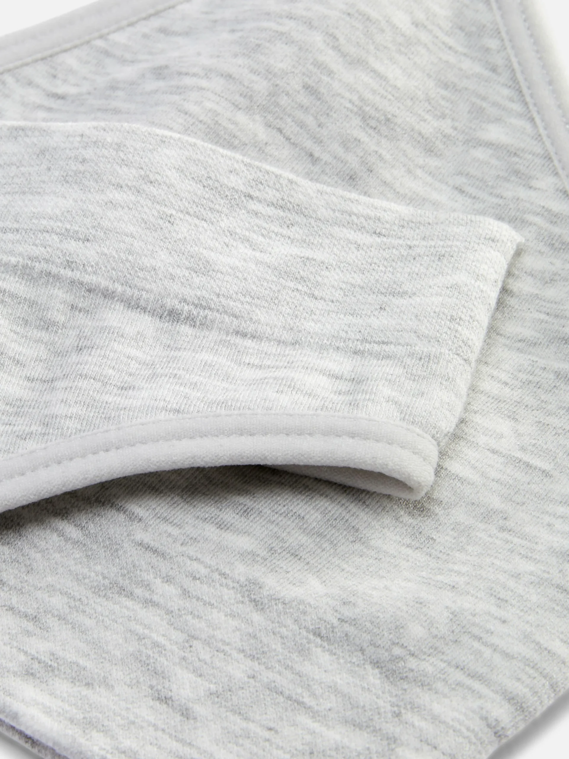 ensemble_brassire_triangl_1-4.webp Ensemble Brassière Triangle Et String Sans Coutures