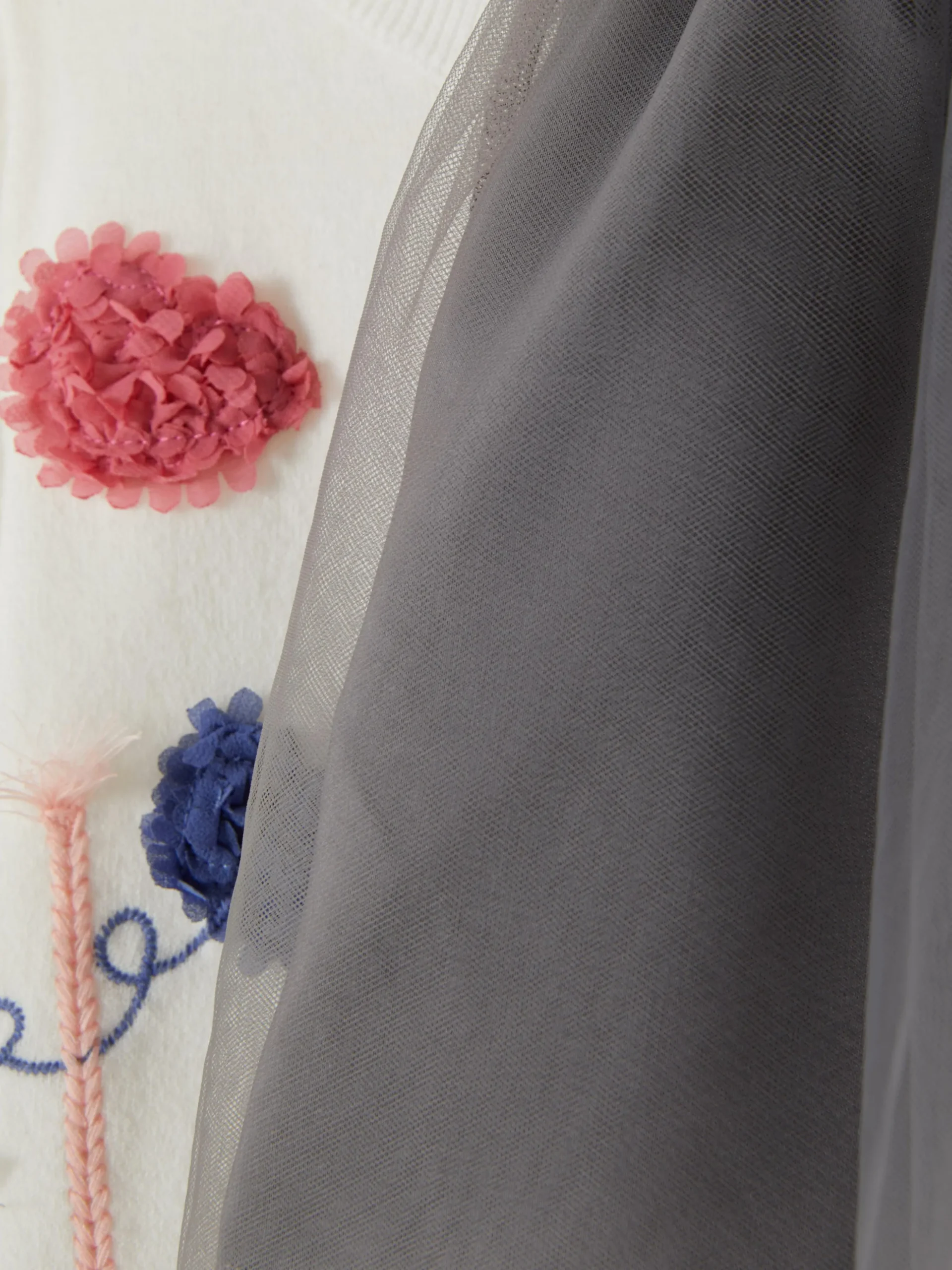 ensemble_gilet_tricot_et__4.webp Ensemble Gilet Tricoté Et Tutu