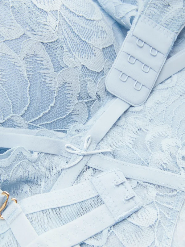 Ensemble Soutien-gorge Balconnets Et String En Dentelle