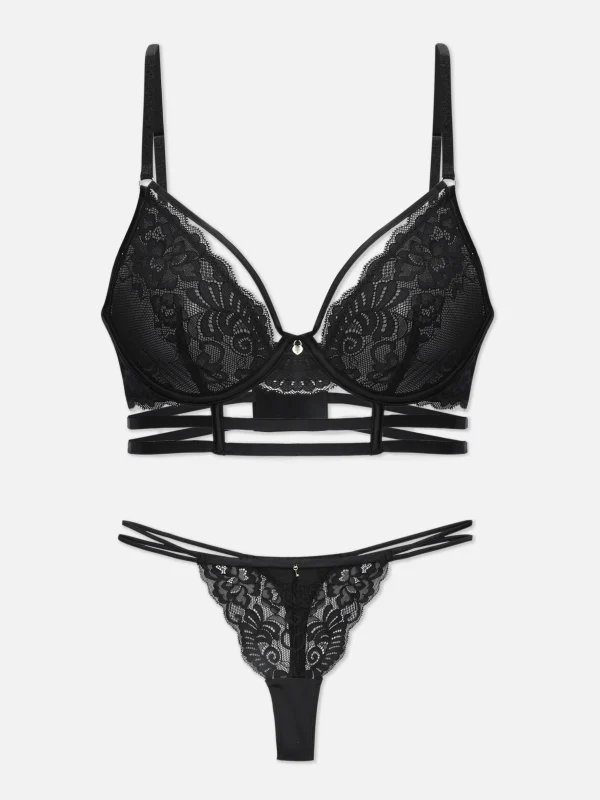 Ensemble Soutien-gorge Et String En Dentelle