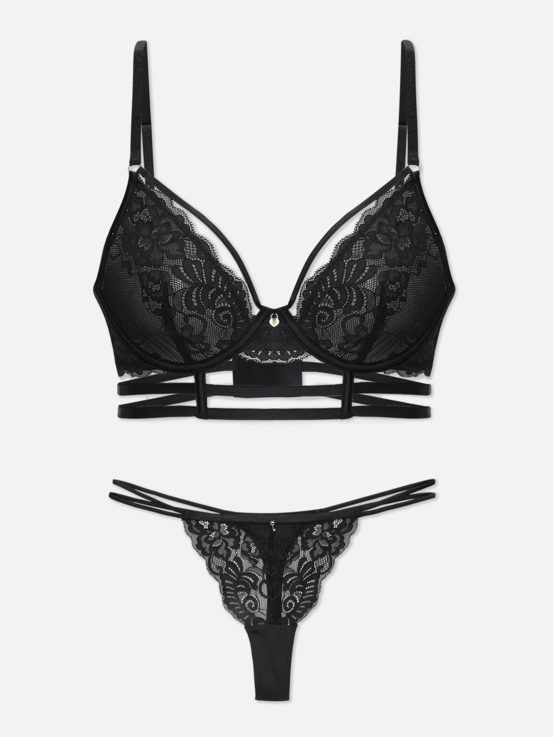 ensemble_soutiengorge_et__0.webp Ensemble Soutien-gorge Et String En Dentelle
