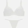 Ensemble Soutien-gorge Non Rembourré Et String En Dentelle