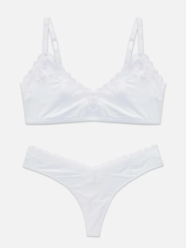 Ensemble Soutien-gorge Non Rembourré Et String à Liseré En Dentelle