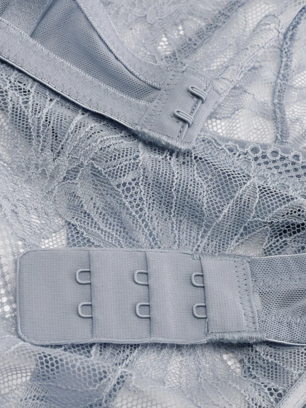 Ensemble Soutien-gorge Non Rembourré Et String En Dentelle